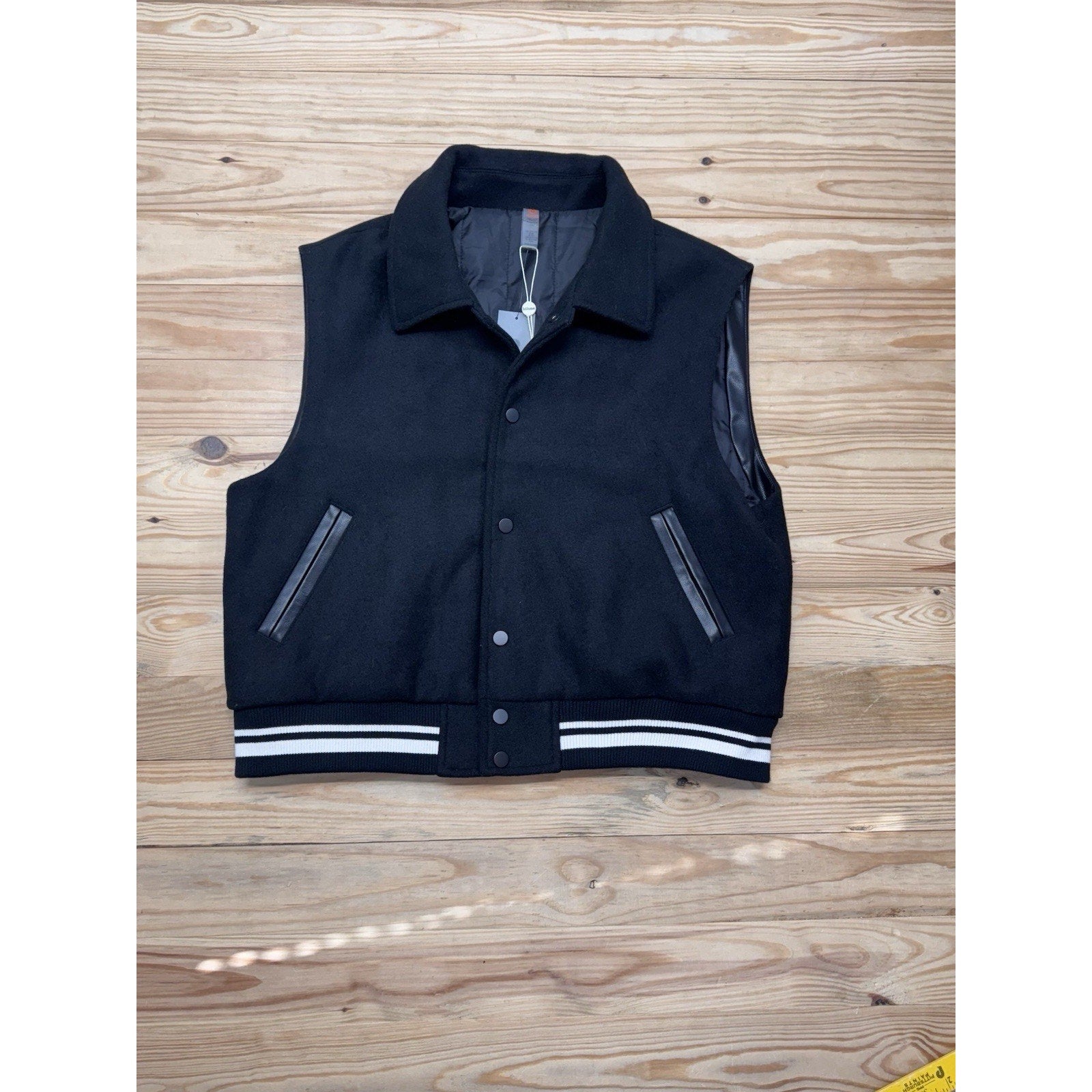 BOHME Stadium Bomber Vest Jacket Black Mono B Pockets Size Large