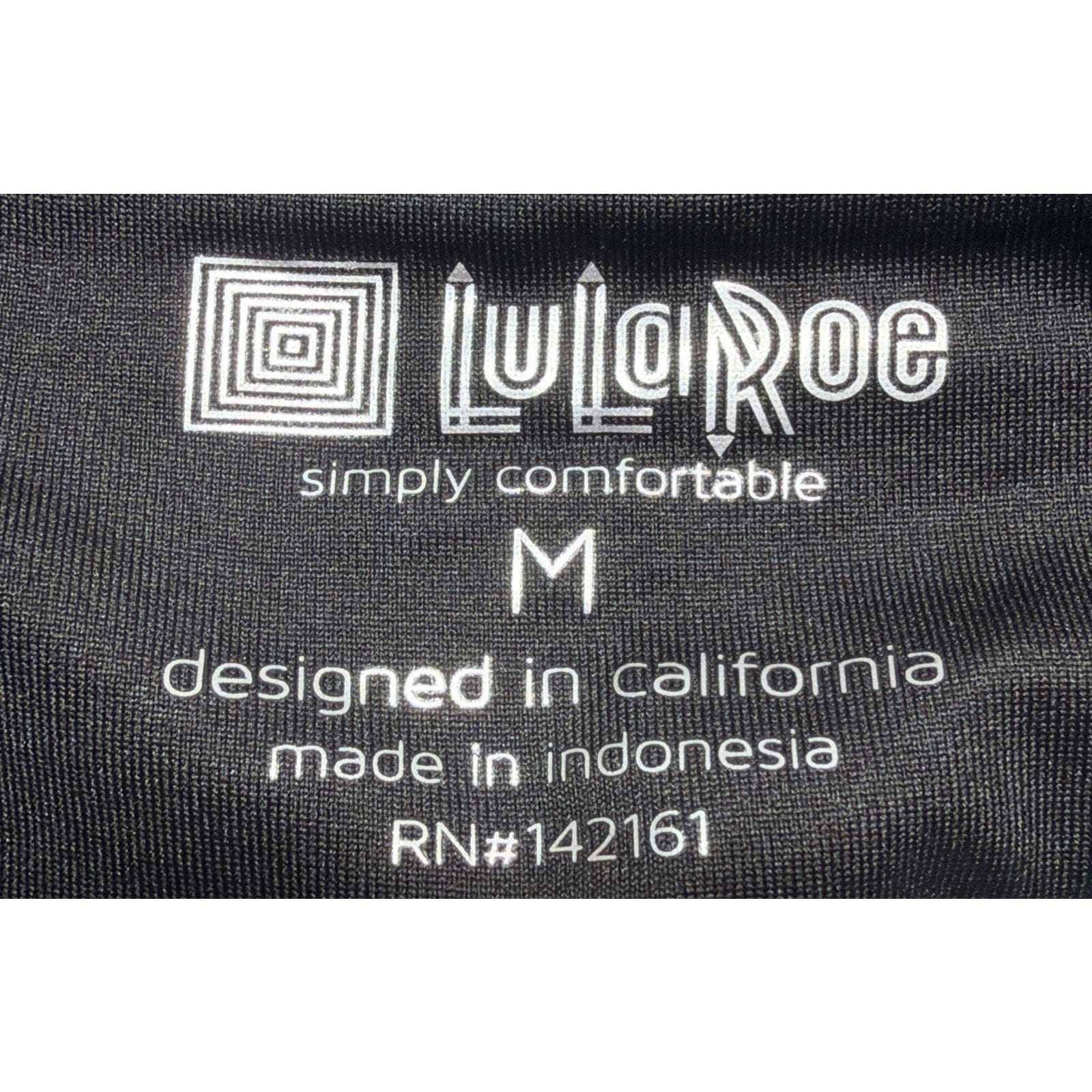 Lularoe Jade NWT Size M Athletic Compression Capris Multicolored Geometric