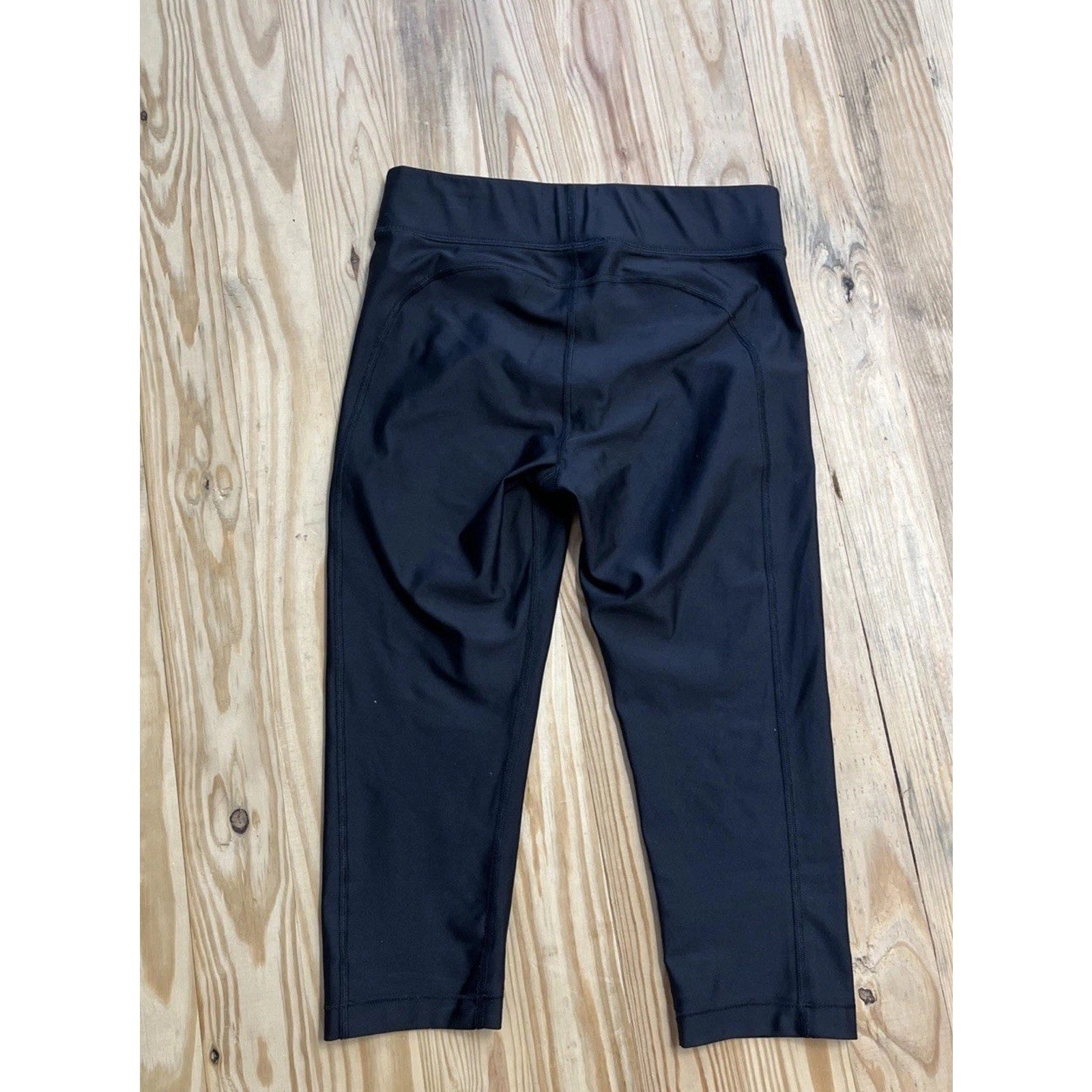Under Armour heatgear womens leggings Crop medium black Thick Activewear