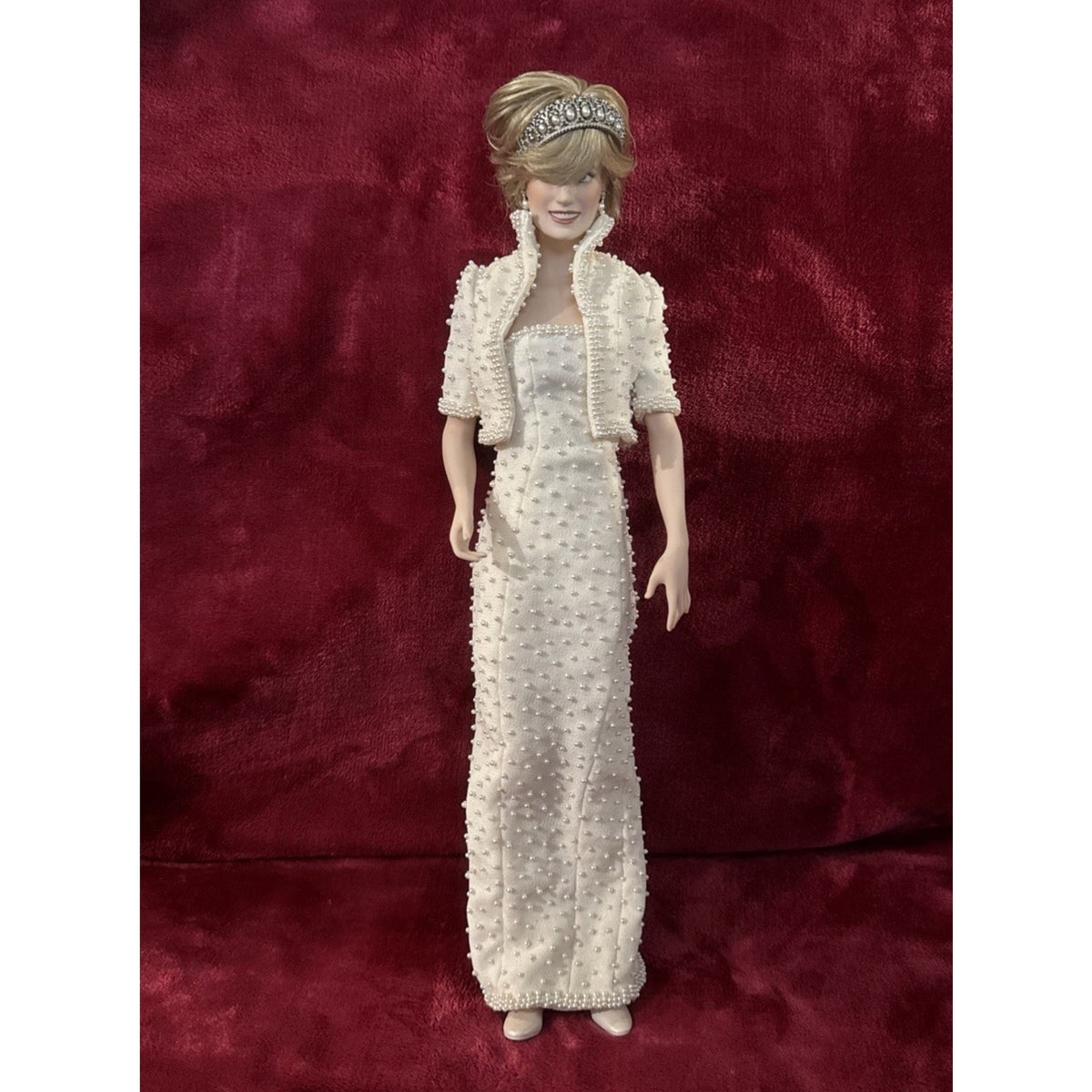 Diana Princess Porcelain Portrait Doll - Franklin Mint, White Pearl Dress