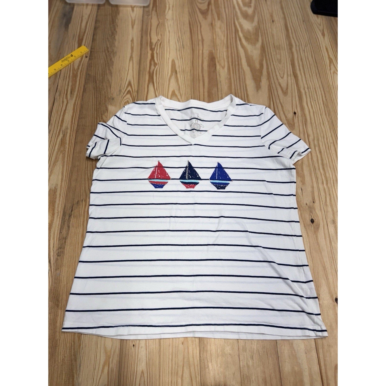 Sun Bay Sailboat Red White & Blue T-shirt Size Small Short Sleeves