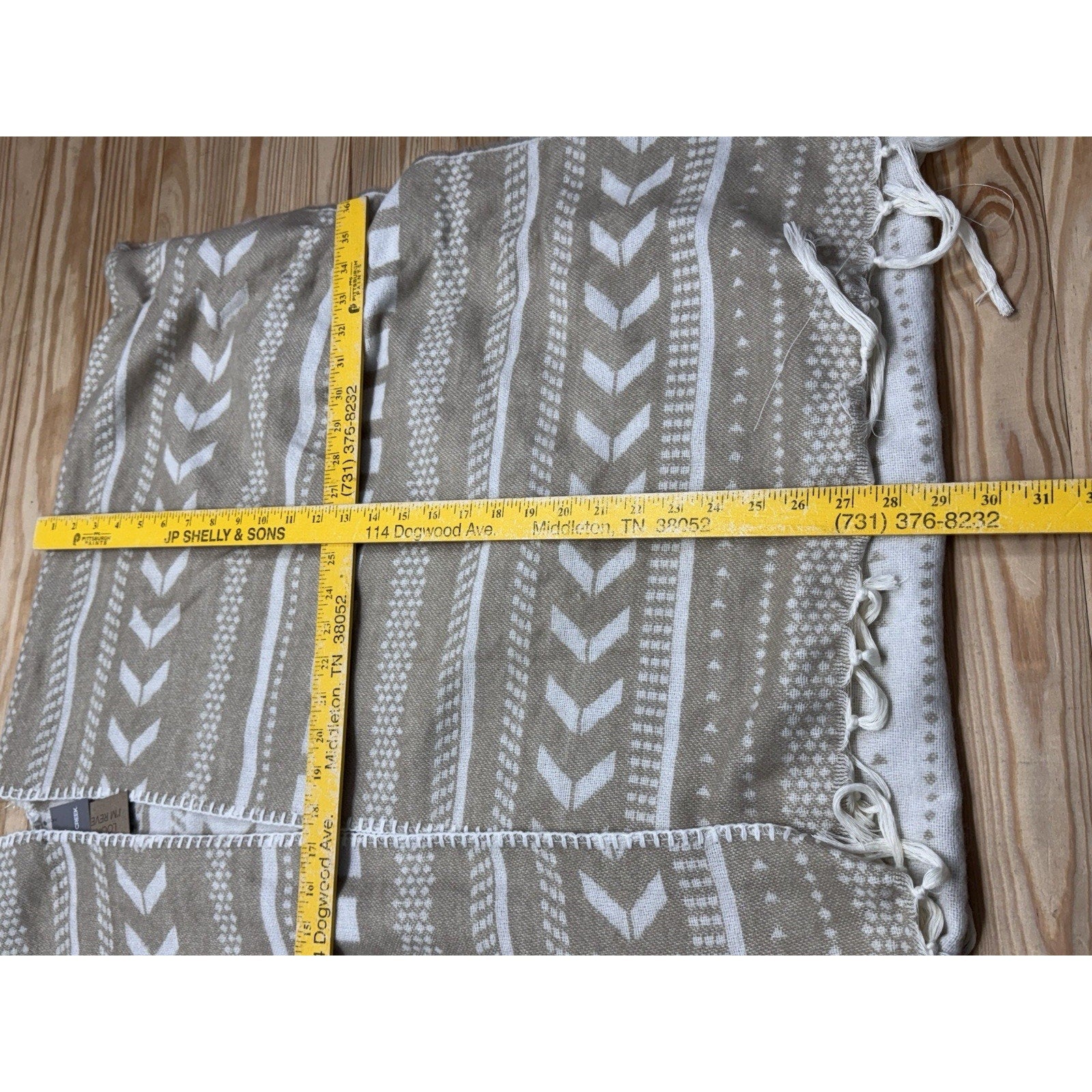 FALLS CREEK NWT ONE SIZE OPEN CARDIGAN Beige & White