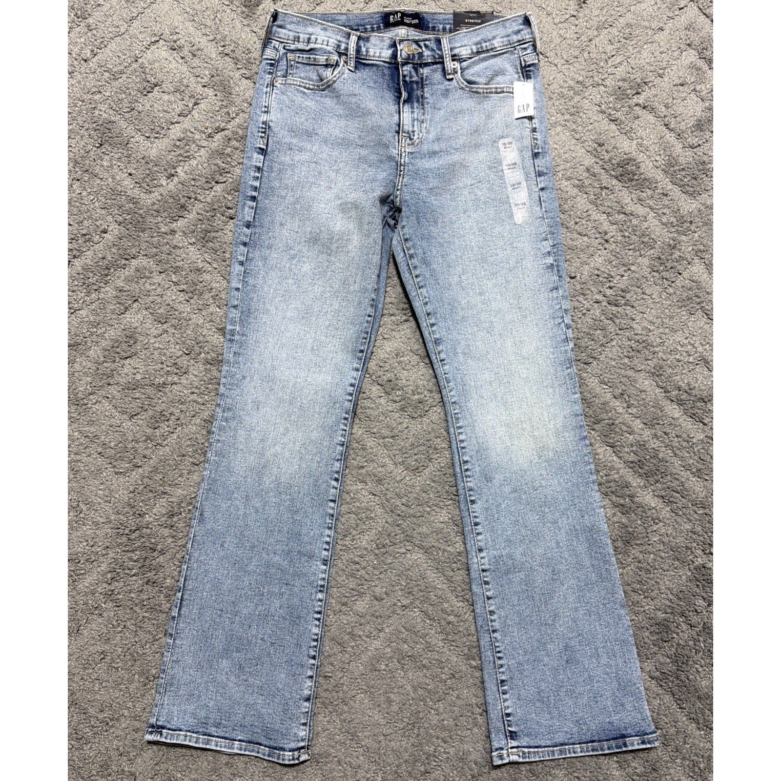 Women’s Gap Universal Baby Boot Jeans Size 10/30 Short Light Wash NWT