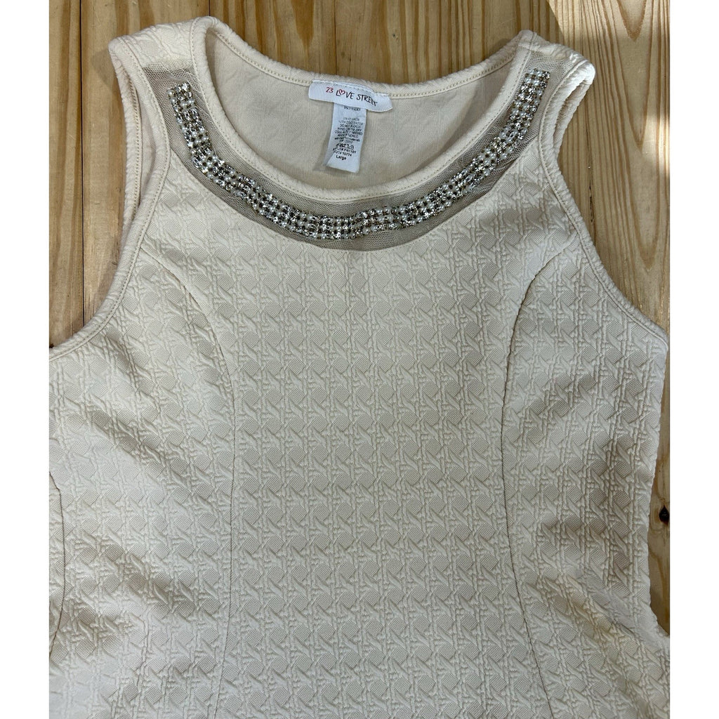 23 Love Street Cream Sleeveless Top With Sequins Blouse Womens Size Large.