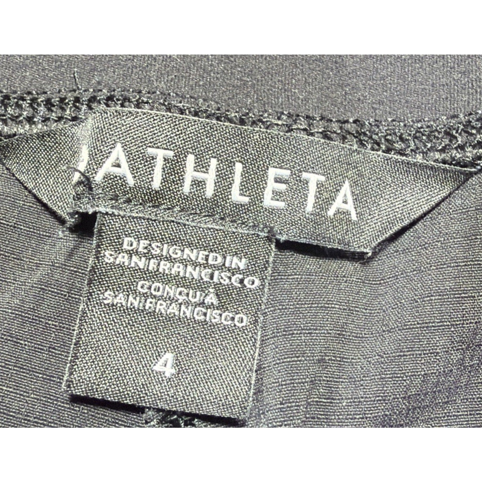 Athleta Trekkie North shorts size 4 Stretch Black Yoga Gym Running Outdoors