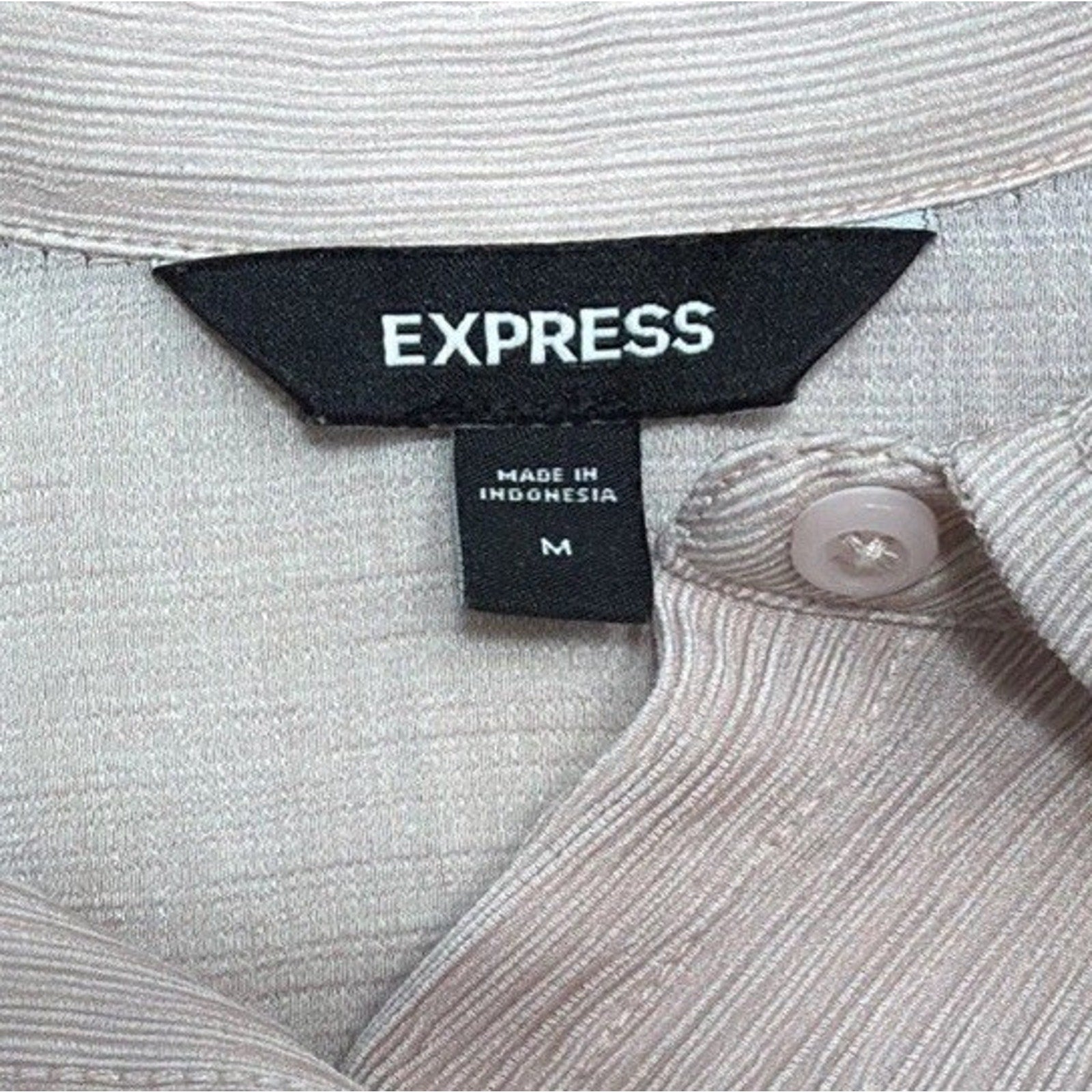 Express One Pocket Button-Up Boyfriend Shirt Size Medium