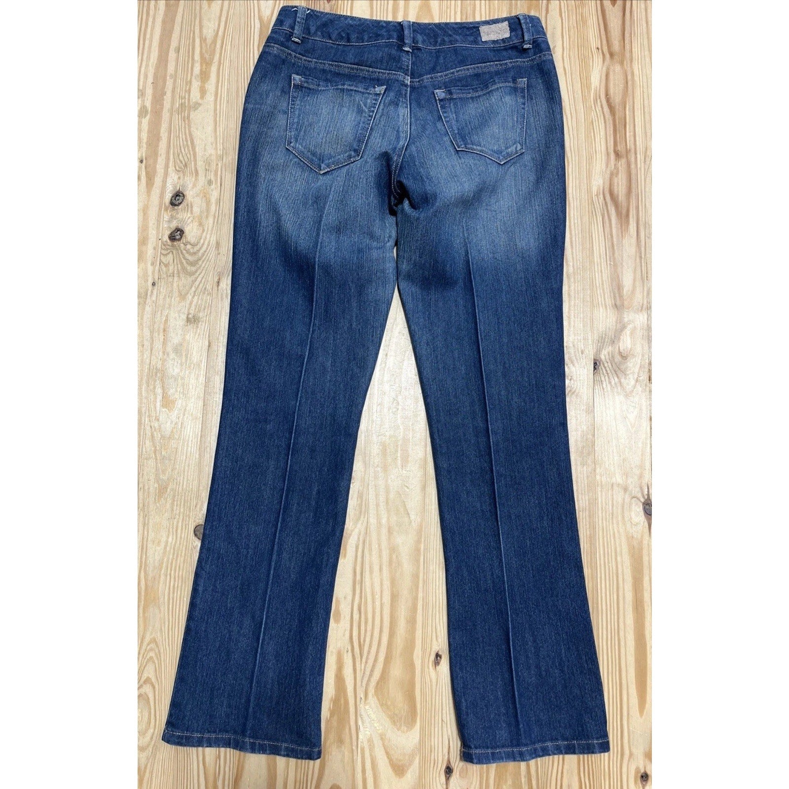 Bandolino Womens Lightweight Blue Denim Straight leg Jeans Sz 6