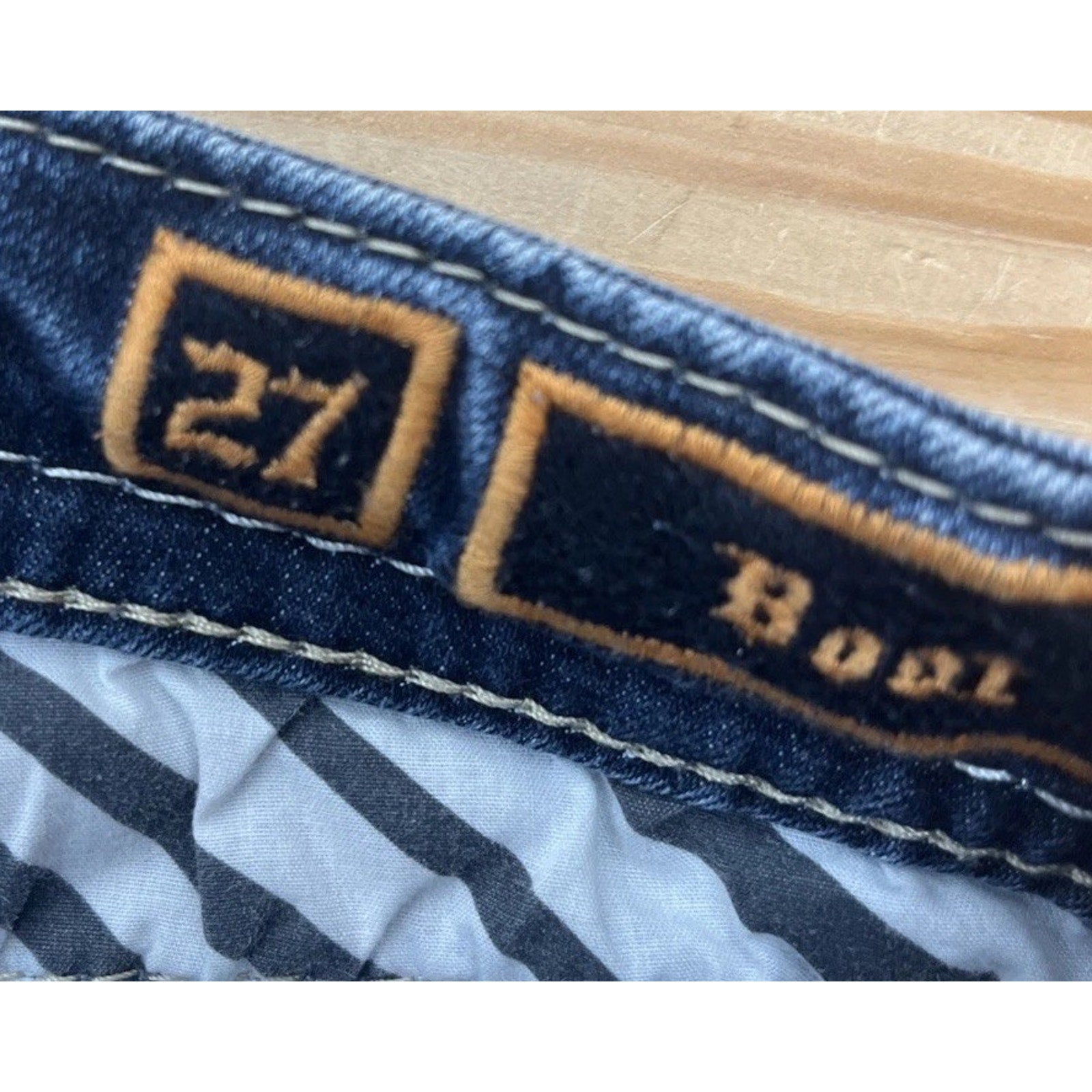 Rock Revival Betty Boot Jeans Sz 27 Embellished Rhinestone