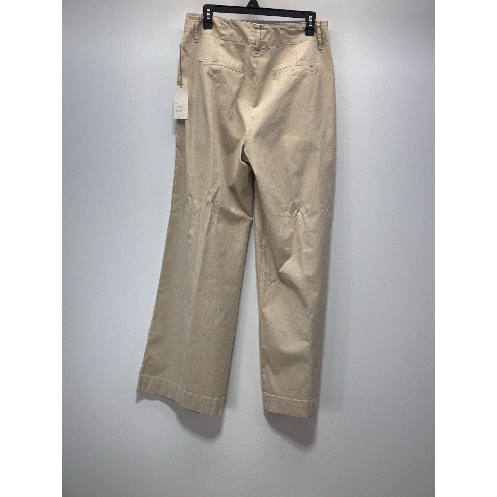 A New Day Khaki Wide Leg Pleated High Rise Stretch Chino Slacks Women’s Size 8