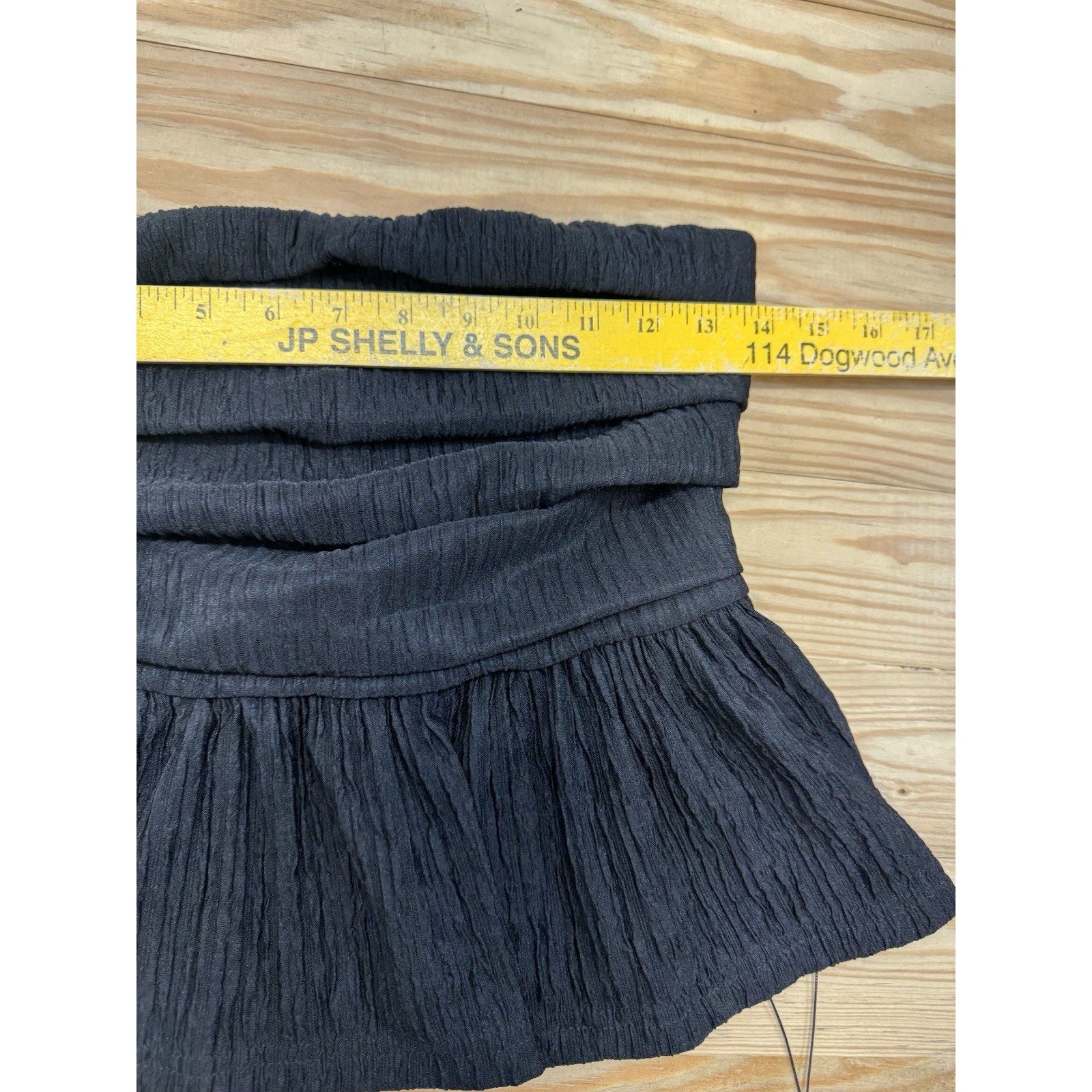 YOZY Strapless Peplum Top Women’s Medium Black Smocked Tube Bandeau NWT Y2K