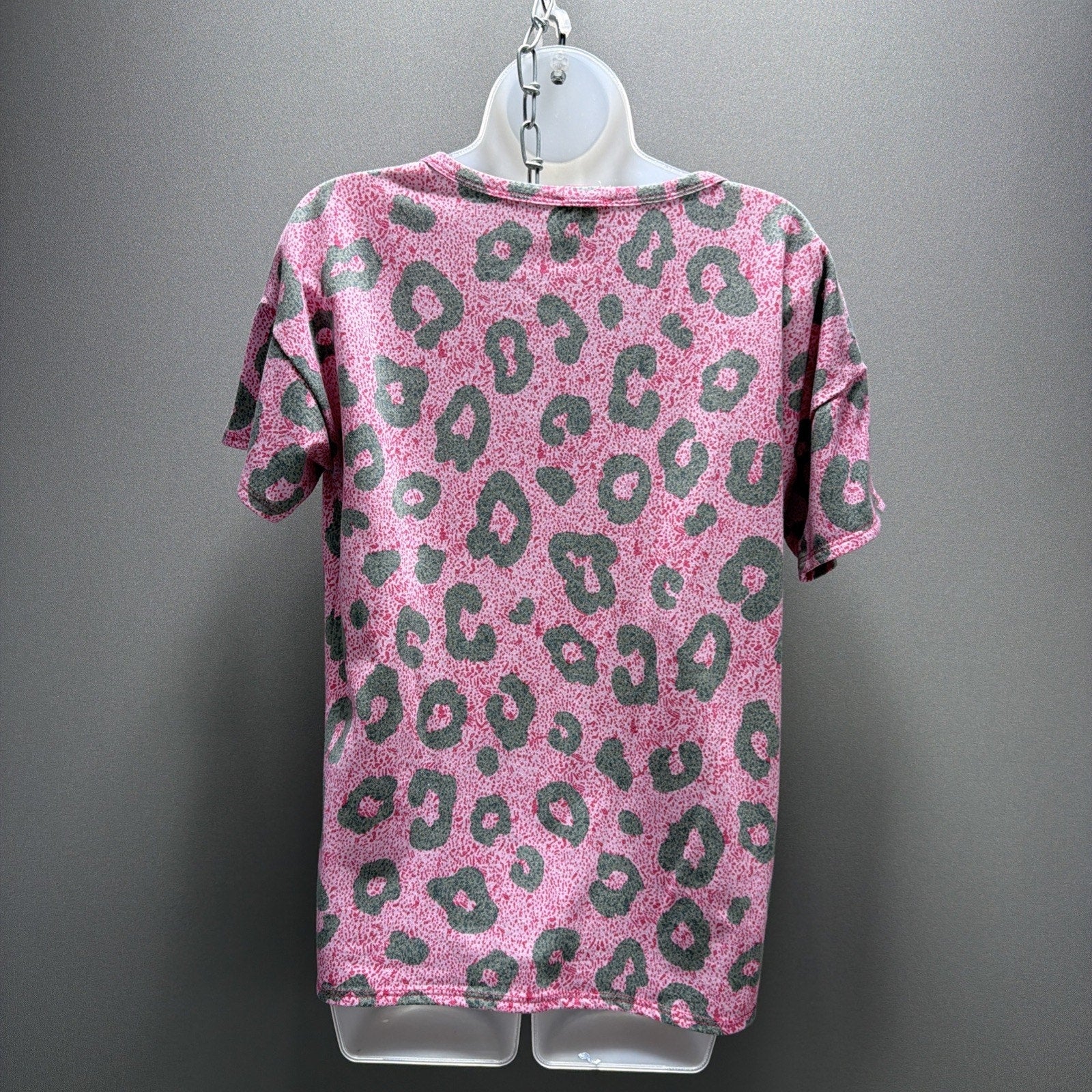 BiBi Boutique Women's Dusty Pink Leopard Short Sleeves Top Size Small Made USA