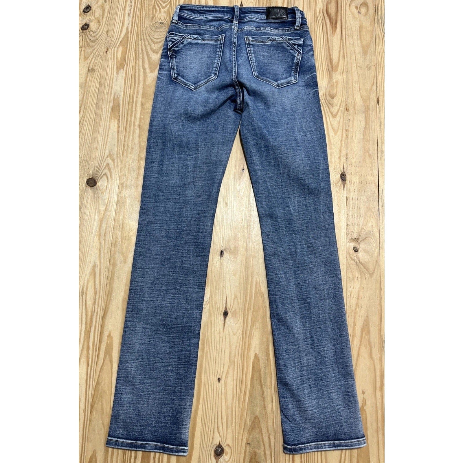Buckle Black Women's Sz 26x34 Fit No. 53 Straight Leg Blue Denim Jeans Stretch