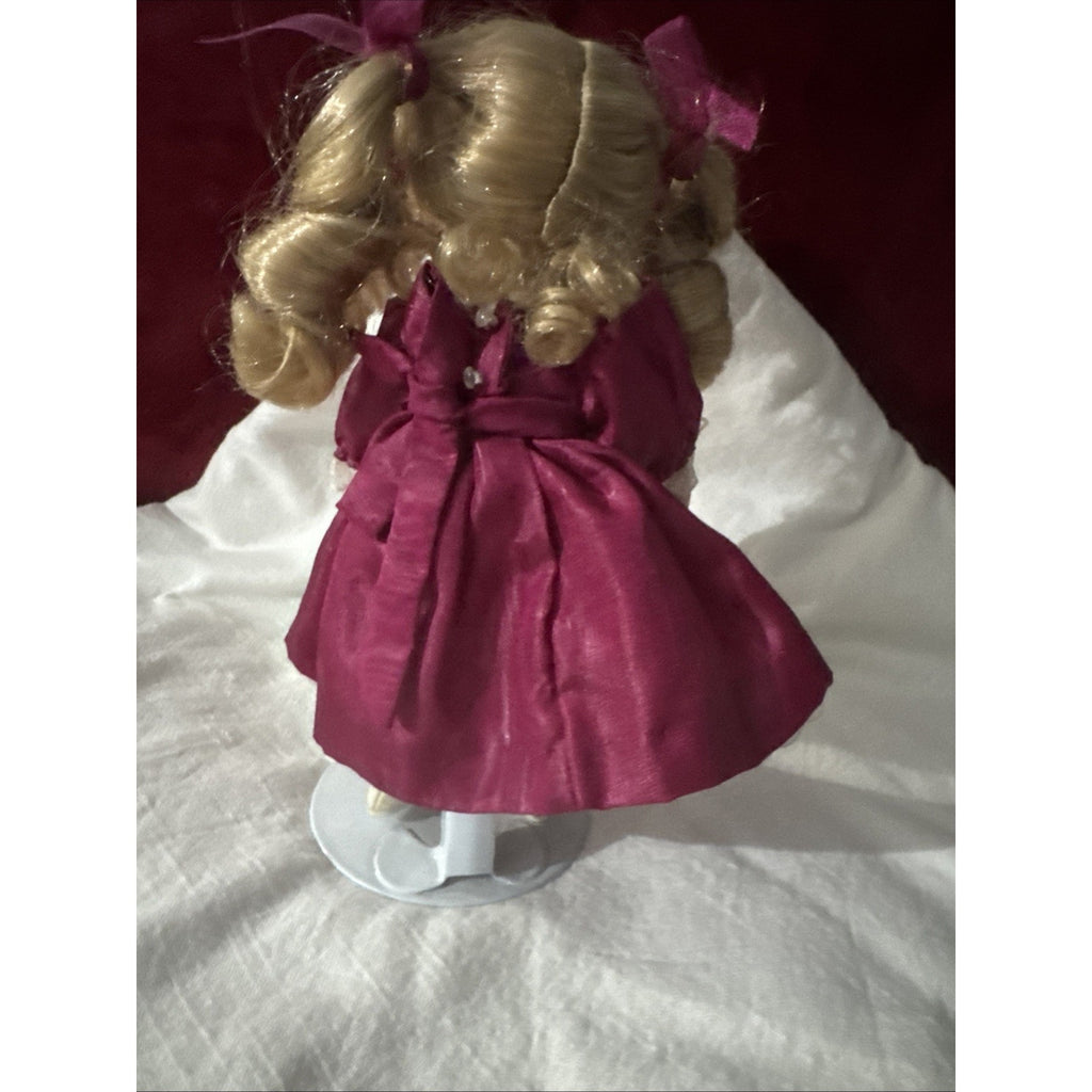 Marie Osmond Tiny Tot Doll HELENA with stand. 8 inches. 2005 #5328 - PreOwned.