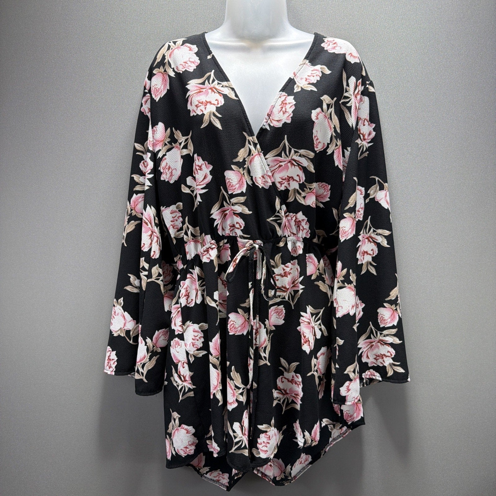 Bo Ho Chik Floral Print Romper Black Women's Size XL Pink Flowers