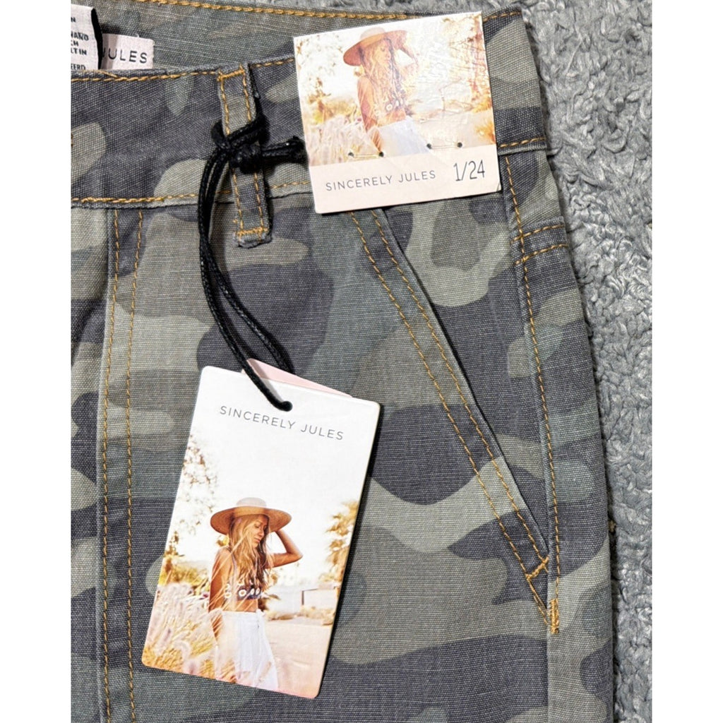 Sincerely Jules Camo Cargo Pants High Rise Straight Relaxed Fit Green 1/24 New