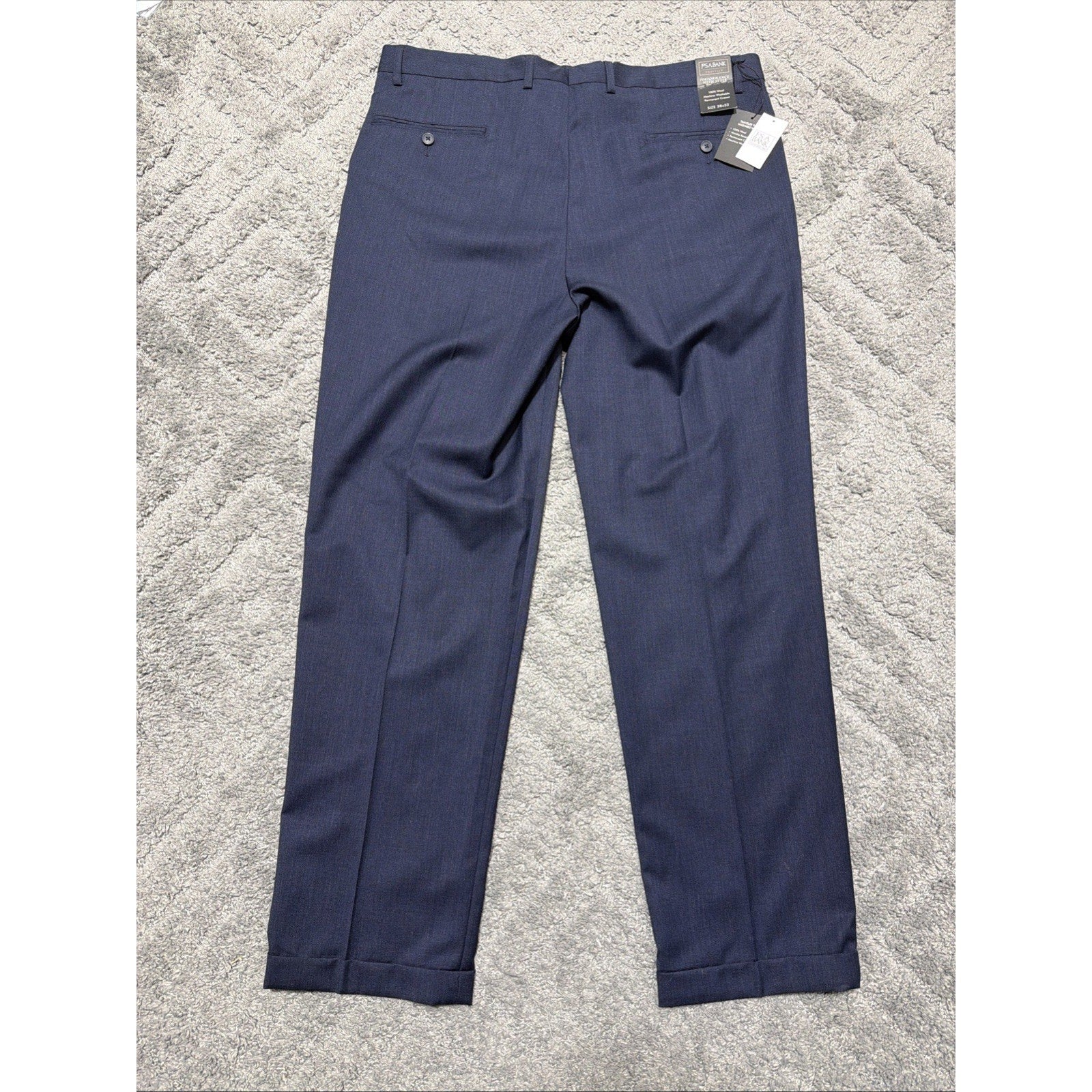 Jos A Bank 100% Wool Traveler Dress Pants Pleated Cuffed Mens Navy Cuff 38x32