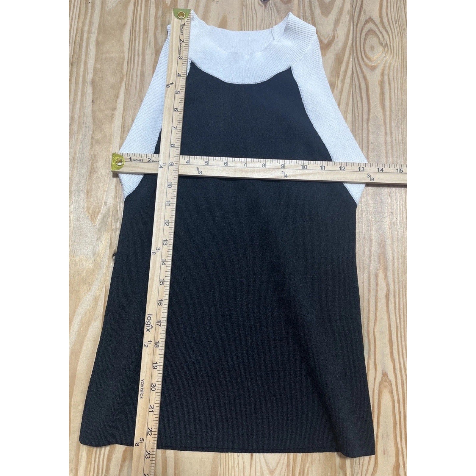 Ann Taylor Factory Tank Top- Black White Colorblock -Front-Knit-Sleeveless XS