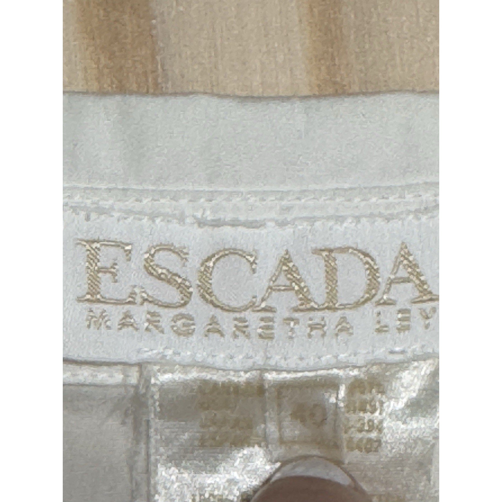 Vintage ESCADA Margaretha Ley White Embroidered Animal Blouse Gold Buttons Sz 40