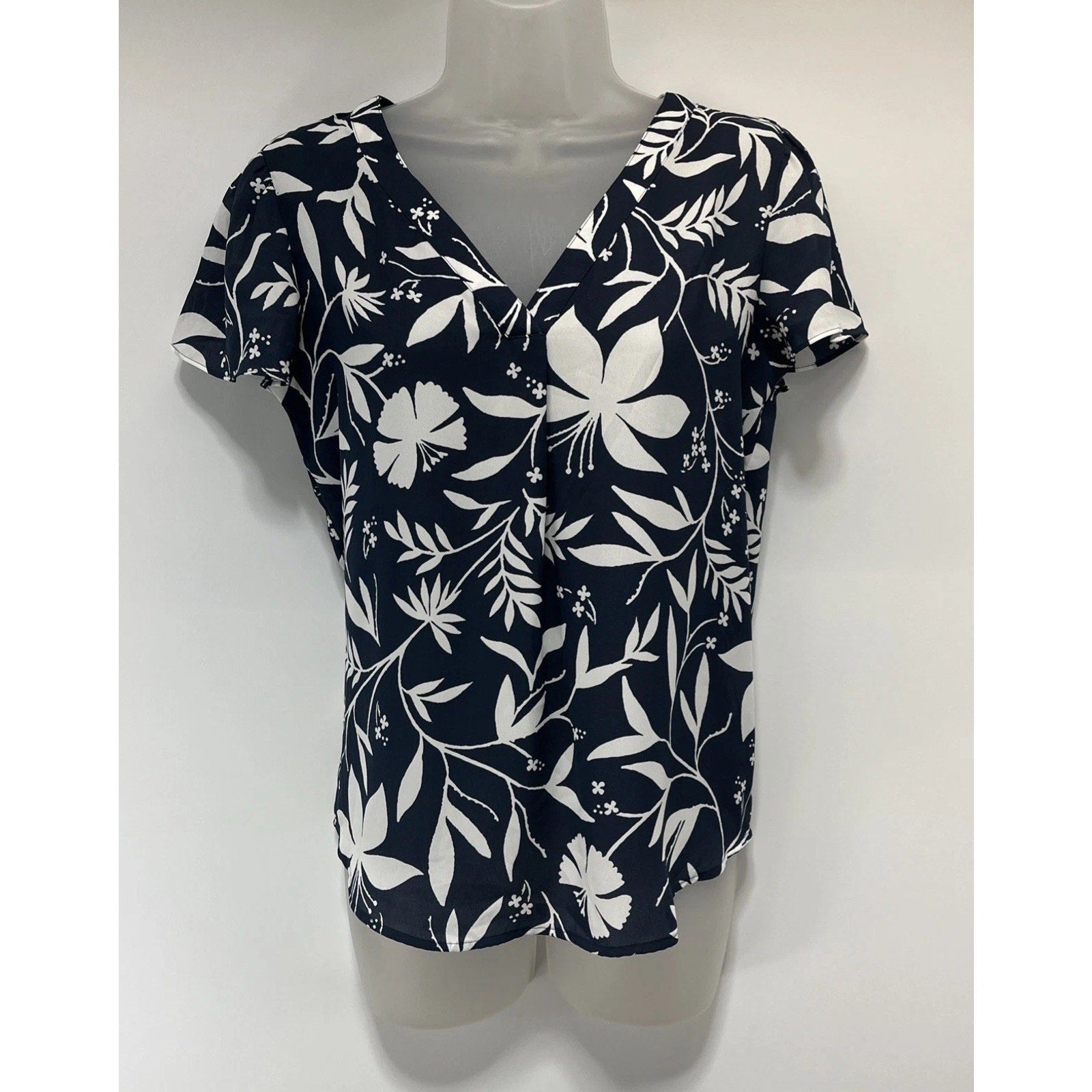 Loft Top Size Small Blue White Floral V-Neck Short Sleeve Blouse