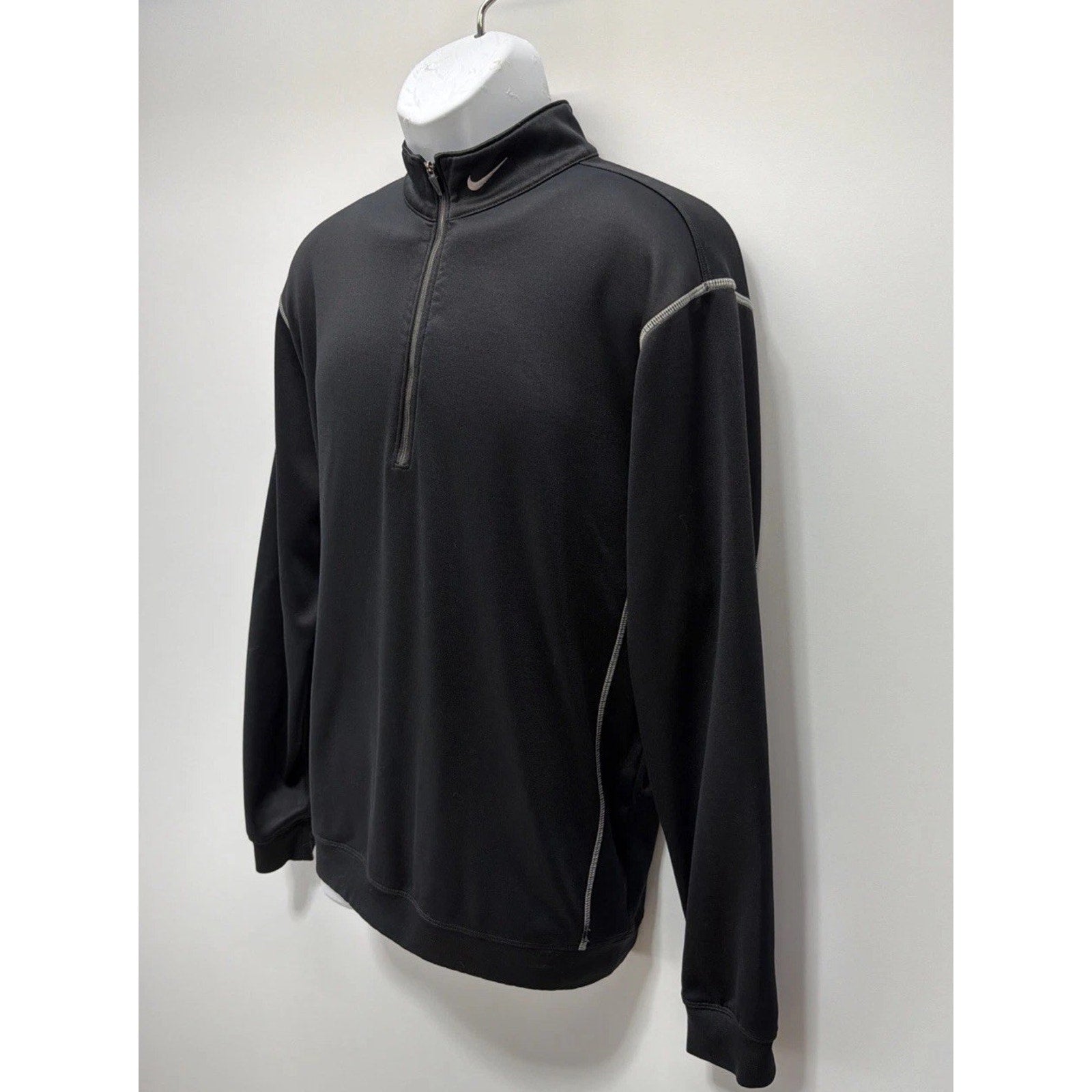 Nike Golf Tour Men's Medium 416574-010 Black Therma-Fit 1/4 Zip Pullover Shirt