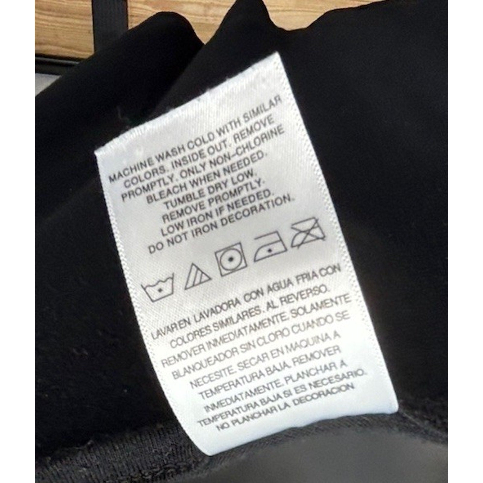 Disney Mickey Mouse Happy Love Rules T Shirt Plus Size Womens Sz. 2XL.