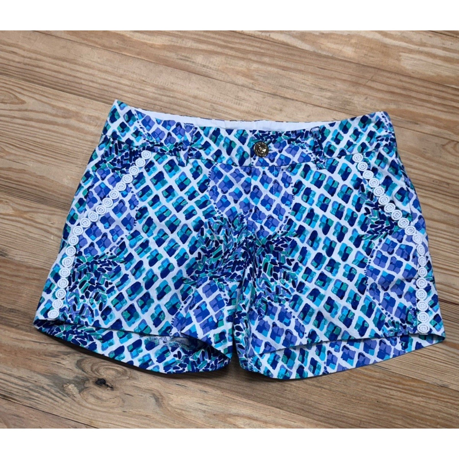 Lilly Pulitzer Callahan Shorts 0 Resort White Pineapple 5” Blue Preppy