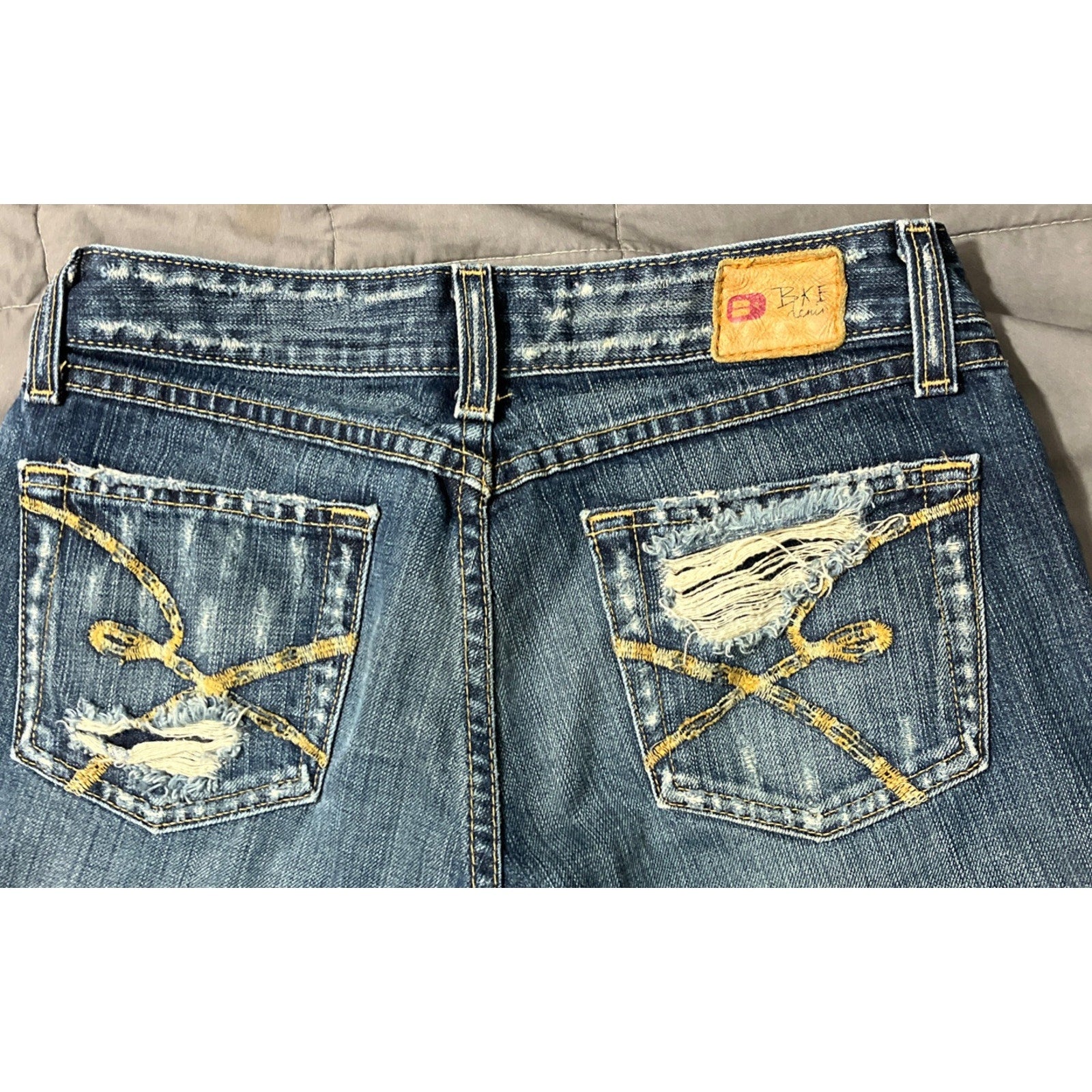 BKE Buckle Jeans Women's 27x33.5 Star 18 Stretch Bootcut Low Rise Med Wash Fade