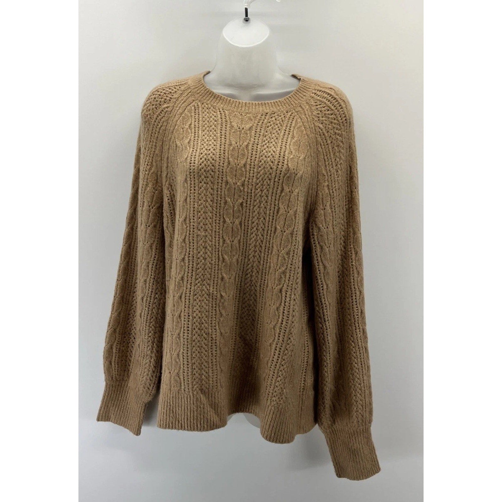 Talbots Womens Sweater sz L Gold Long Sleeve Roung Neck Cable Knit Stretch