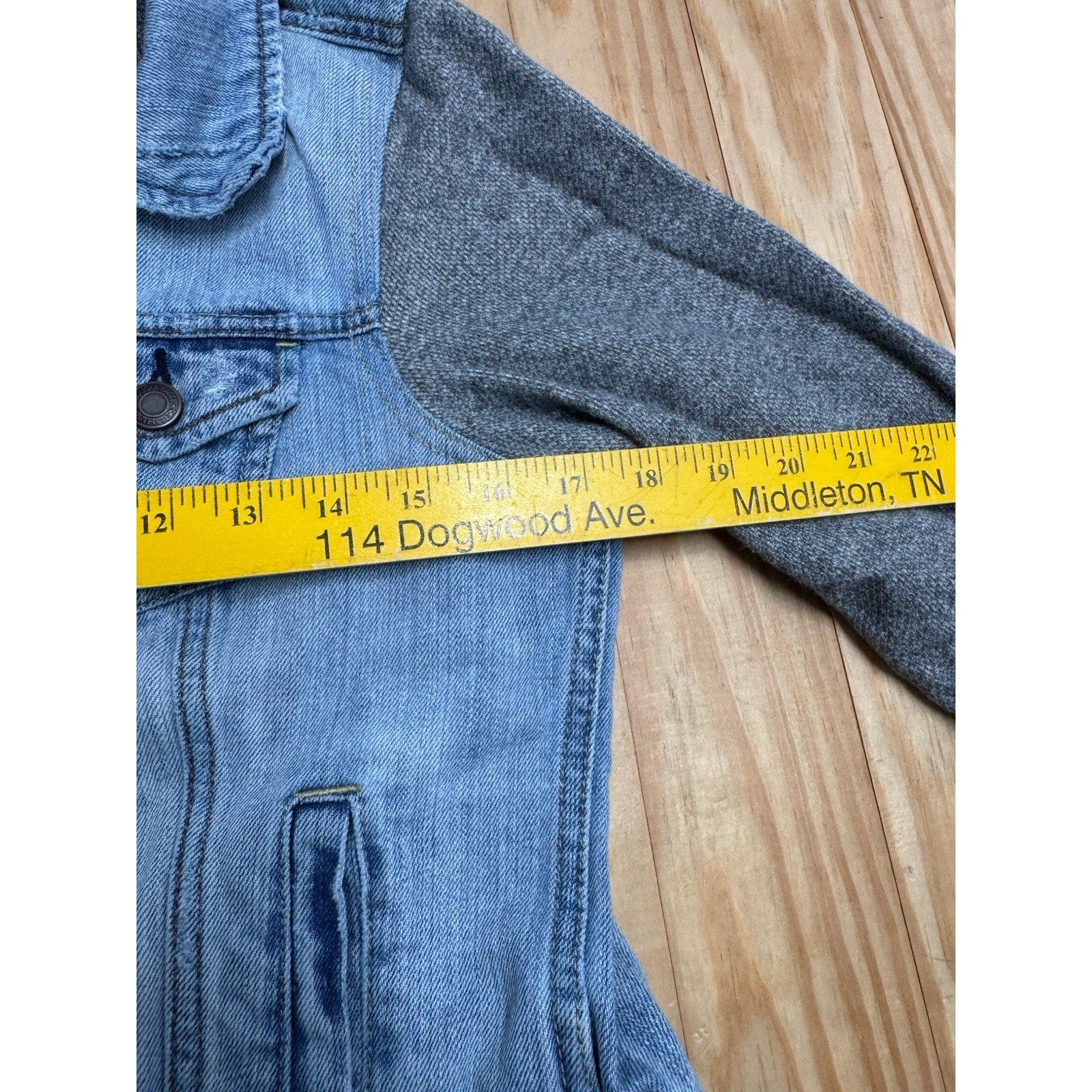 American Eagle Hooded Denim Jacket Size Juniors Medium Gray Fabric Sleeves