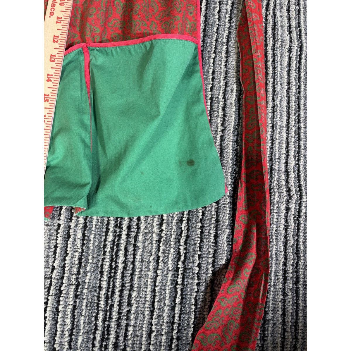 Red Green Paisley Half Apron Waist Tie Large Pockets Christmas Holiday Kitchen