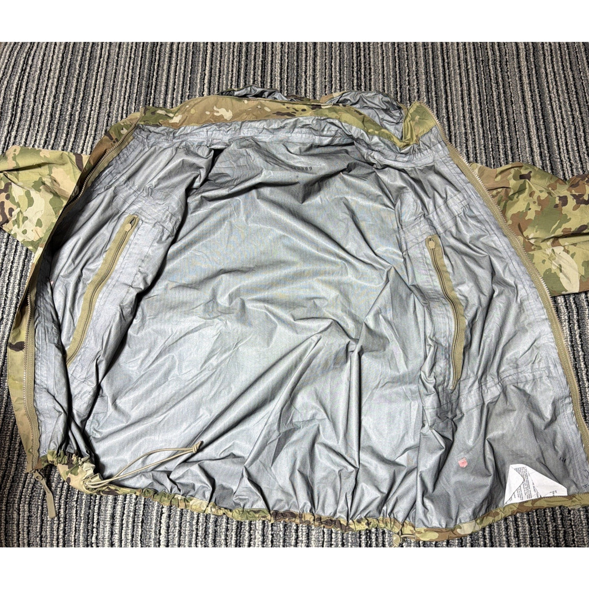 USGI ECWCS MULTICAM GEN III LEVEL 6 EXTREME COLD/WET WEATHER JACKET- L Excellent