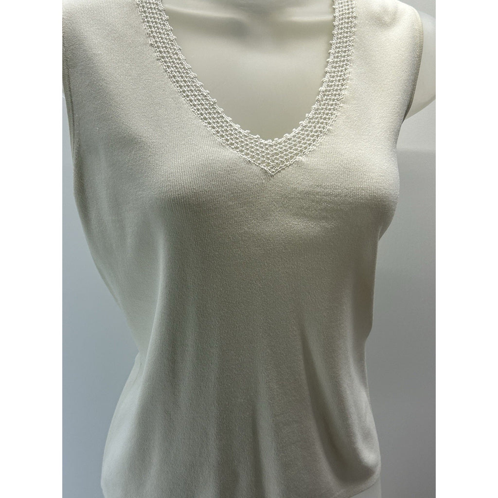 Chico’s Off White/Creme V-neck Ribbed Lace Tank Size 1 Medium Blouse.