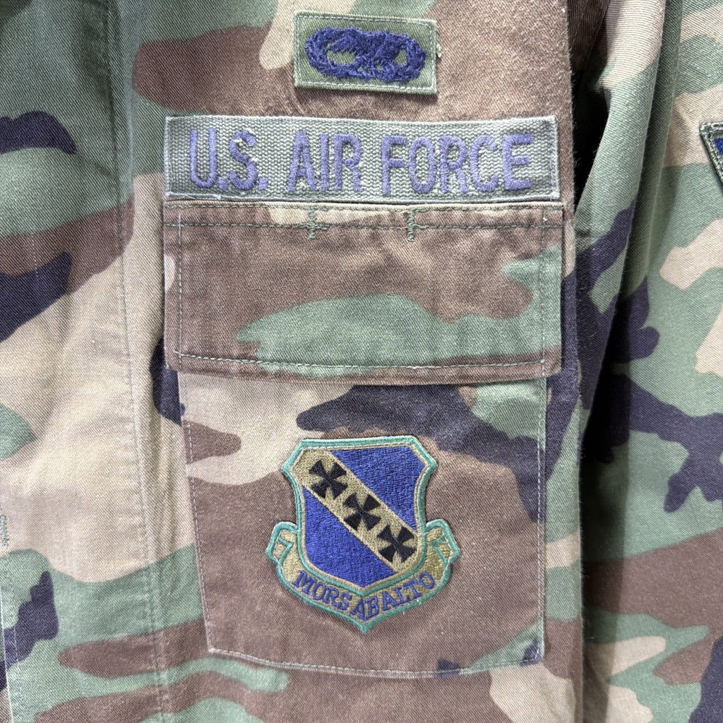 VTG 80s US Military Air Force Woodland Camo Field Jacket Patches Mens M Regular