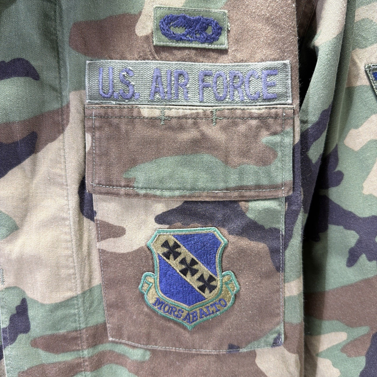 VTG 80s US Military Air Force Woodland Camo Field Jacket Patches Mens M Regular