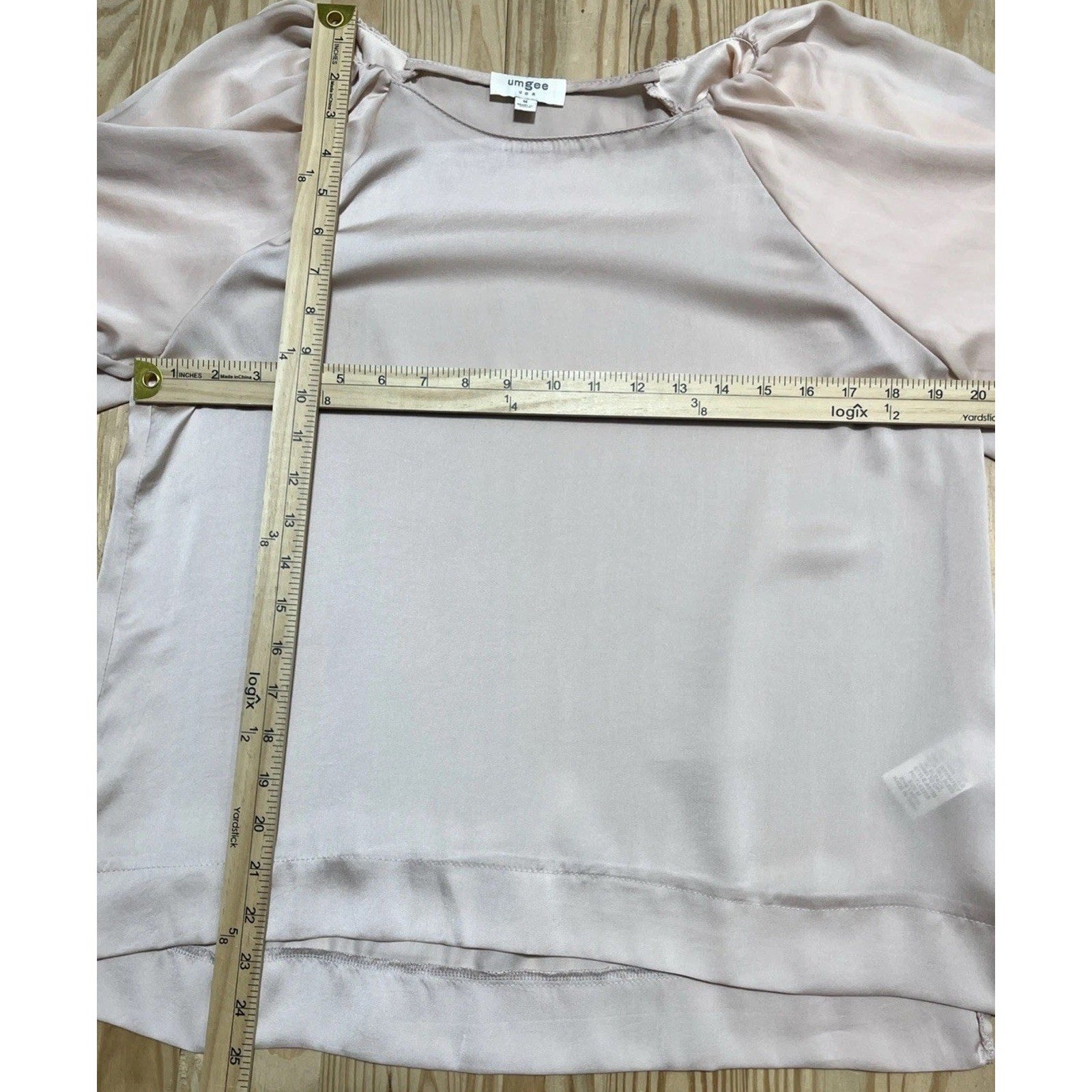 Women’s Umgee Sandstorm Satin Short Sleeve Lined Balloon Sleeve Blouse, Medium