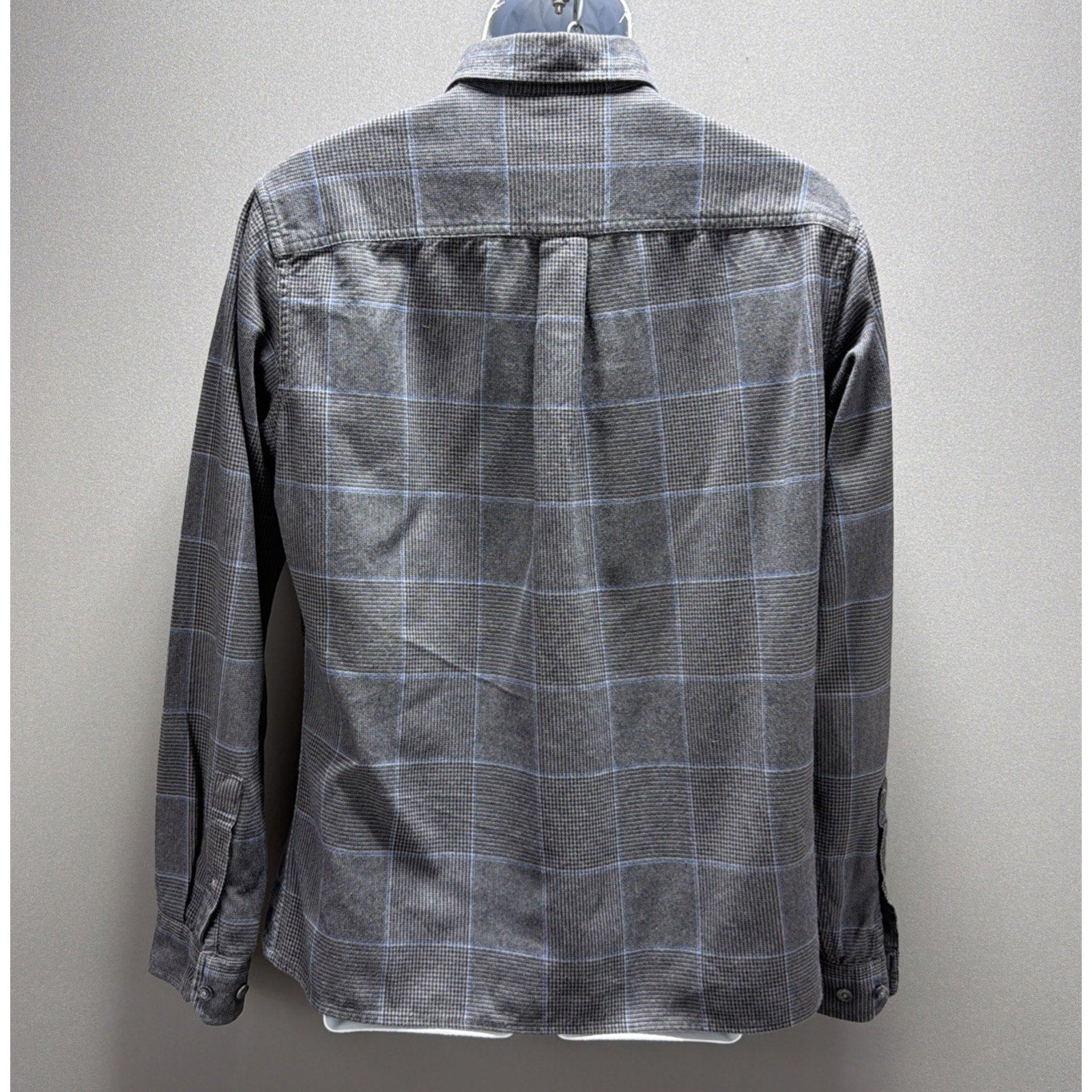 Eddie Bauer Flannel Shirt Mens M Tall Gray Blue Outdoors Favorite Classic Fit