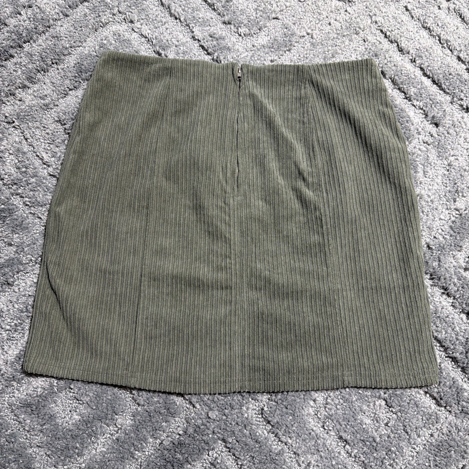 Hem & Thread Green Lined Zip Back Corduroy Skirt Size Large