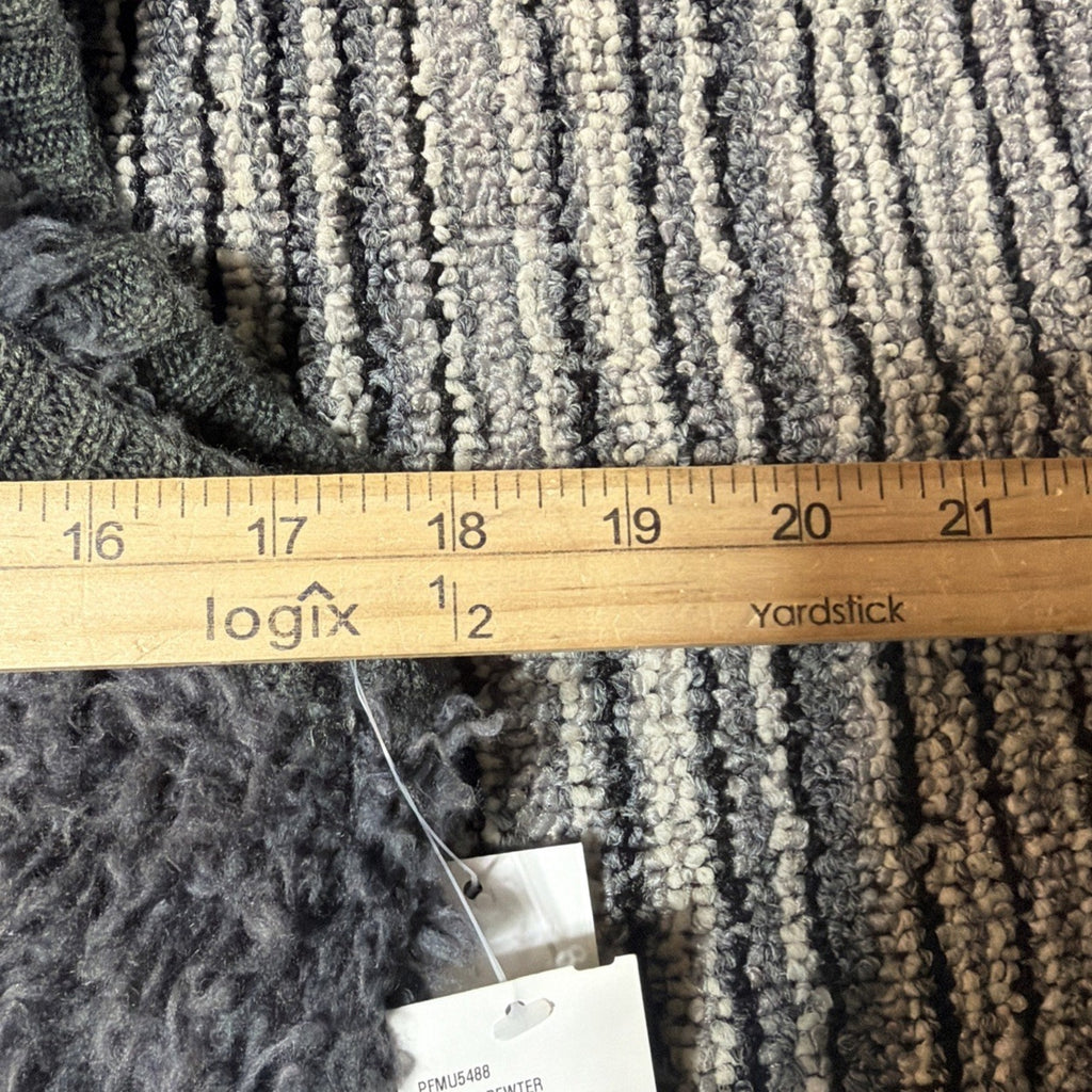 Kensie Women's Size Medium Gray Sherpa Vest Faux Fur Boutique NWT