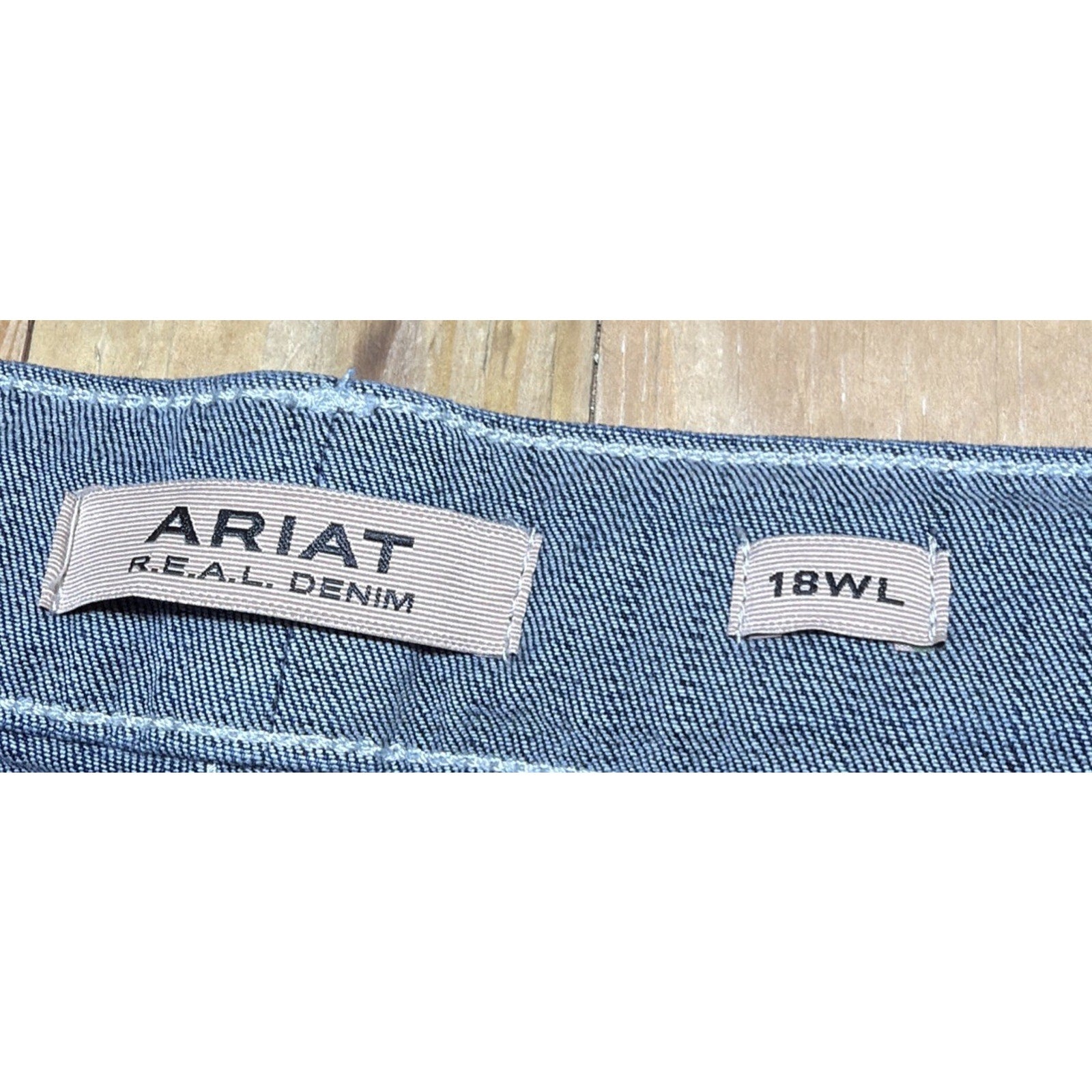 Ariat R.E.A.L. Jeans Womens 18WL Marine Mid Rise Entwined Bootcut NWT 10017510