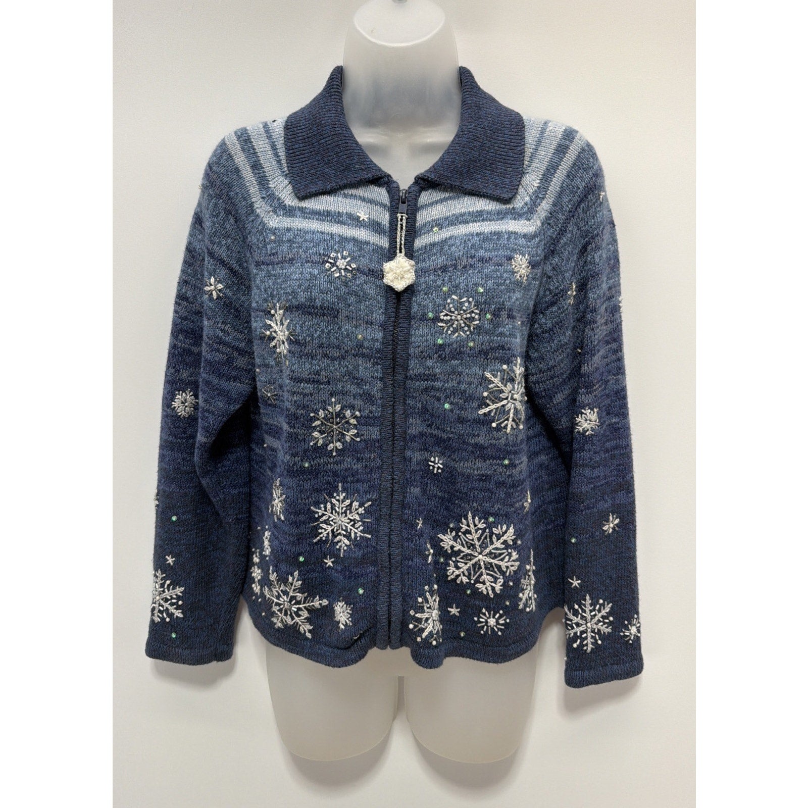 Tiara International VTG 2003 Snowflake Christmas Cardigan Sweater Petite Medium