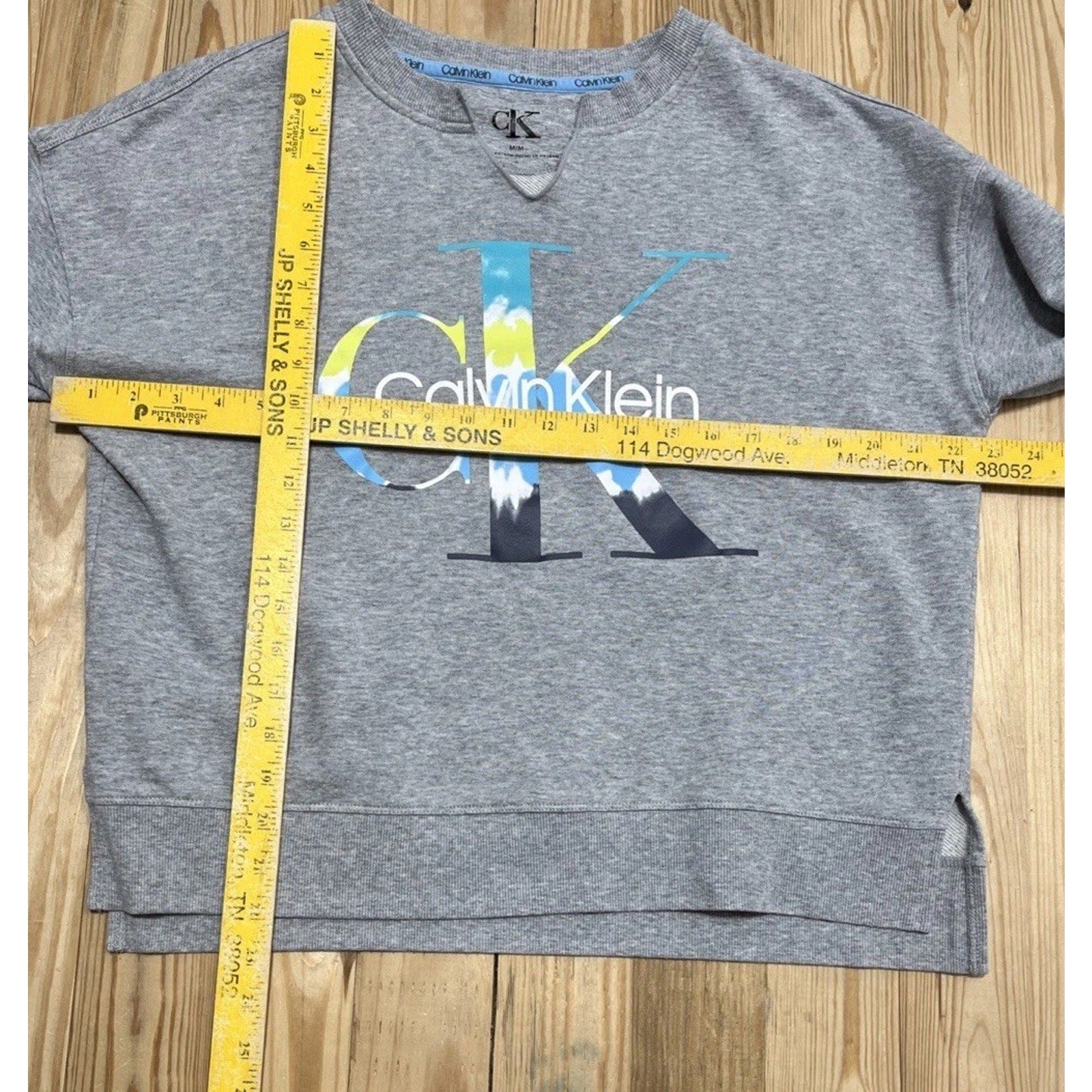 Calvin Klein Womens Heathered Gray Cropped Sweatshirt Size Medium Logo Pullover