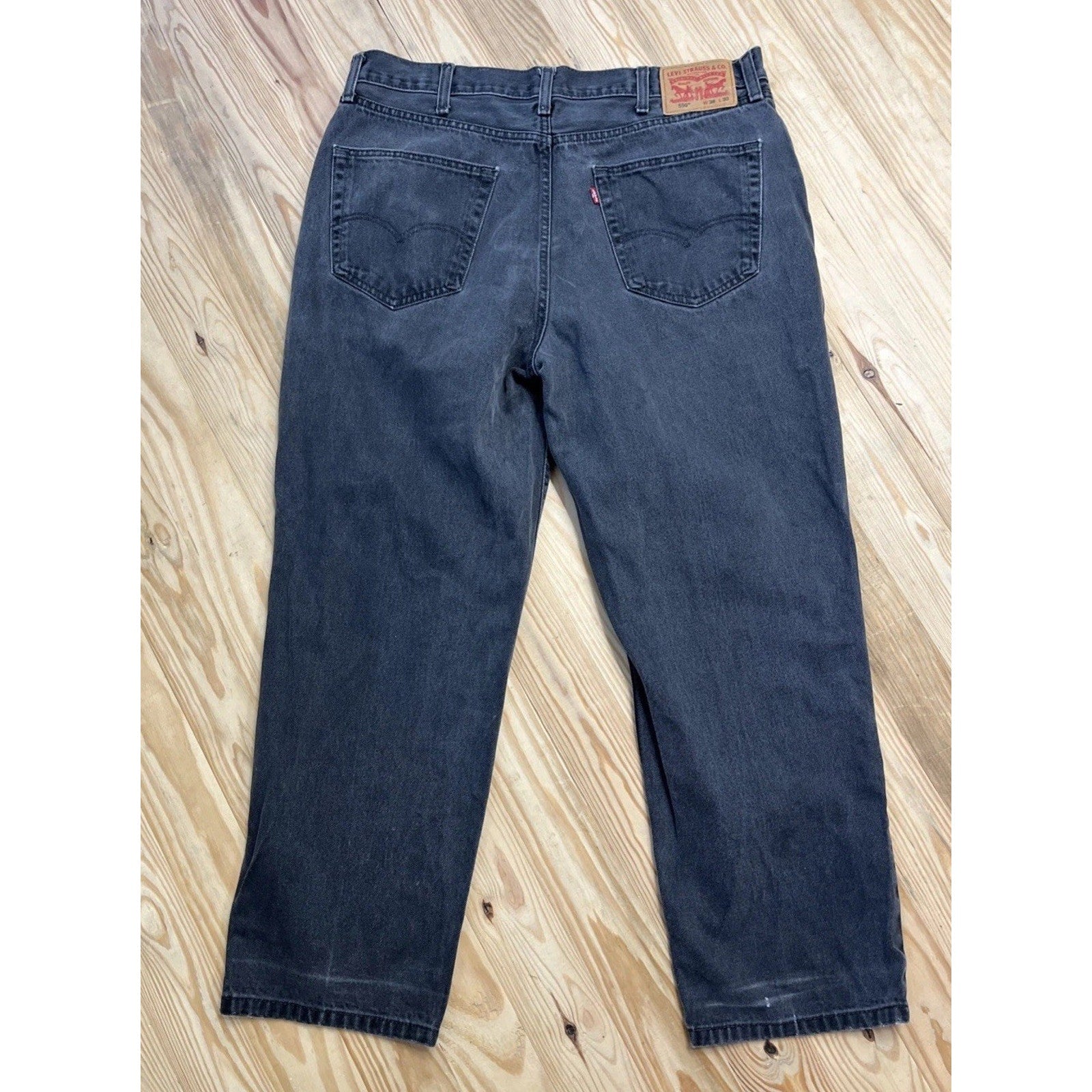 Levi’s 550 Jeans Mens 38x30 Black Denim Relaxed Straight Baggy