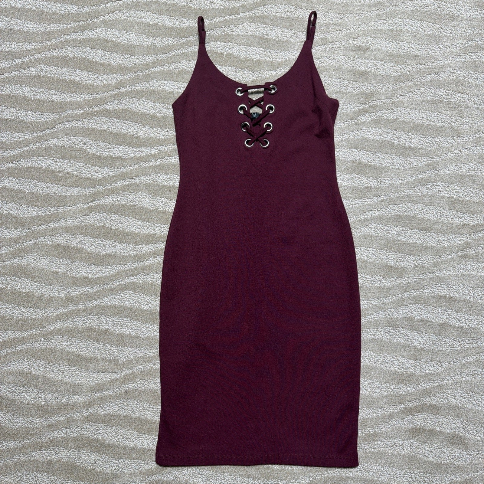 Haute Monde burgundy red cocktail party dress size Small Stretch