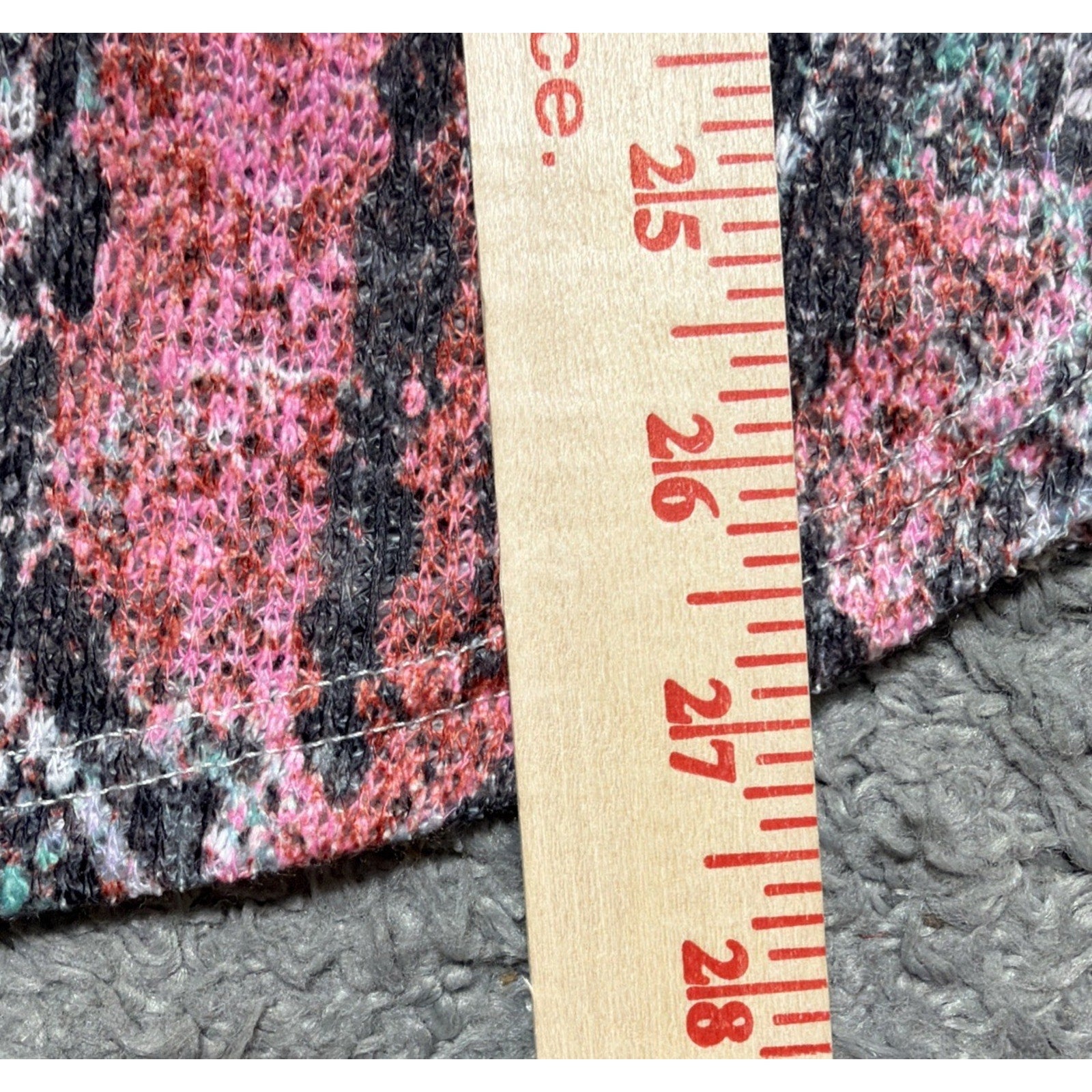BiBi Snakeskin Print Low Gauge Hacci V Neck Top Size Small NWT Made In USA