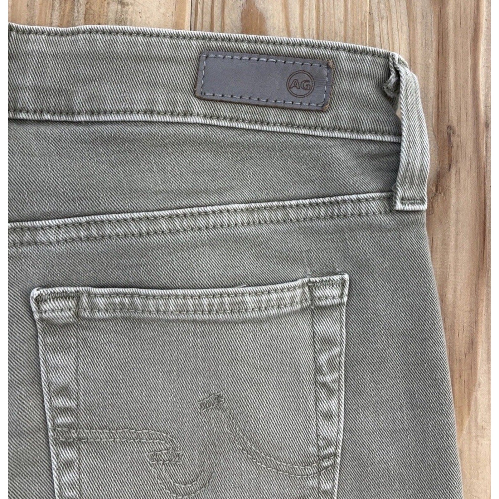 AG Adriano Goldschmied Women's Mari Crop high-rise Jeans, size 25x27, Olive