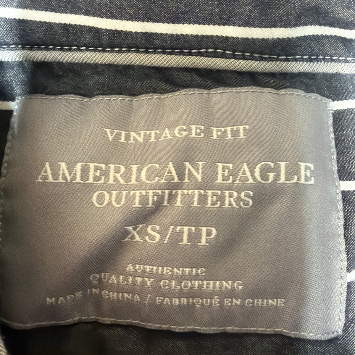 AE AMERICAN EAGLE MEN'S LONG SLEEVE STRIPED BUTTON DRESS SHIRT GRAY XS VTG FIT