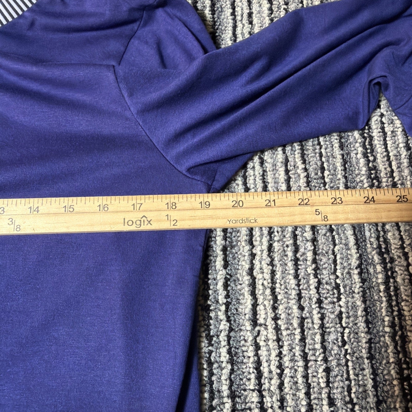 Merokeety Women's Top Medium NWT
