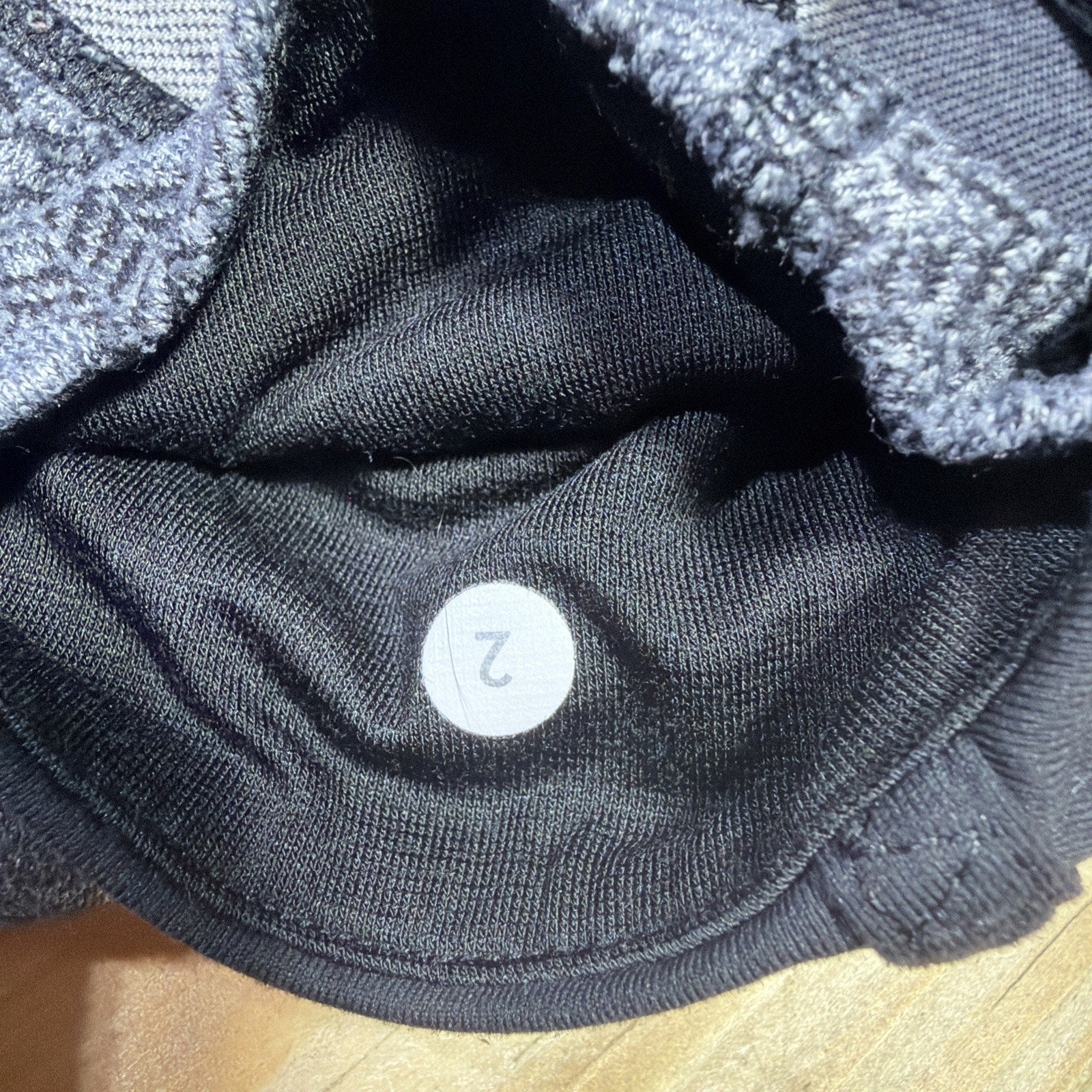 Lululemon Forme Pant Black and Gray Mid-Rise size 2 Atheltic Yoga Running