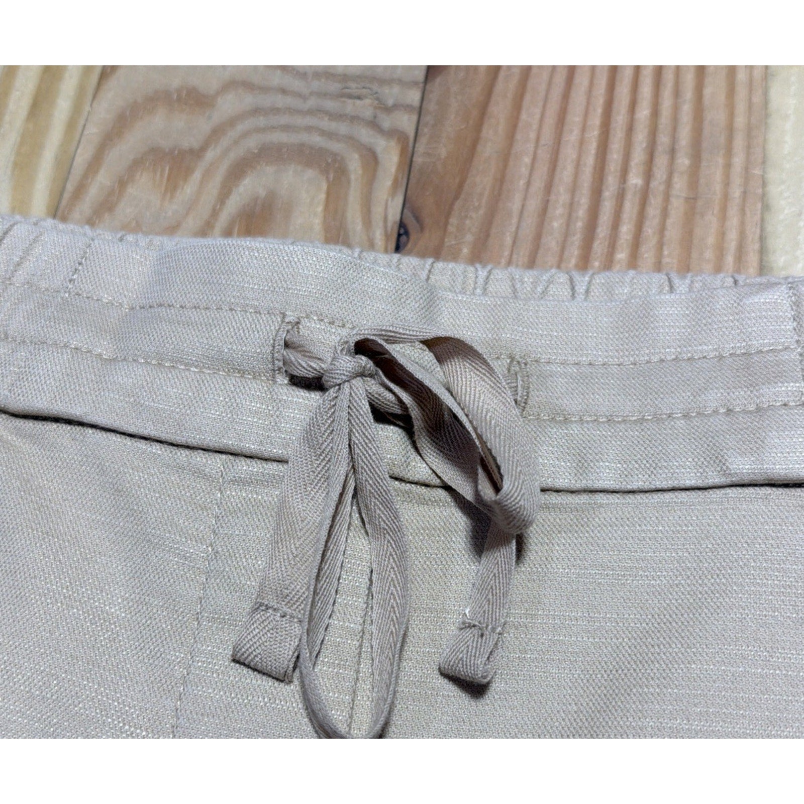 Talbots Womens M Crop Pants Drawstring Front Pull-On Beige Beach Preppy 32x24