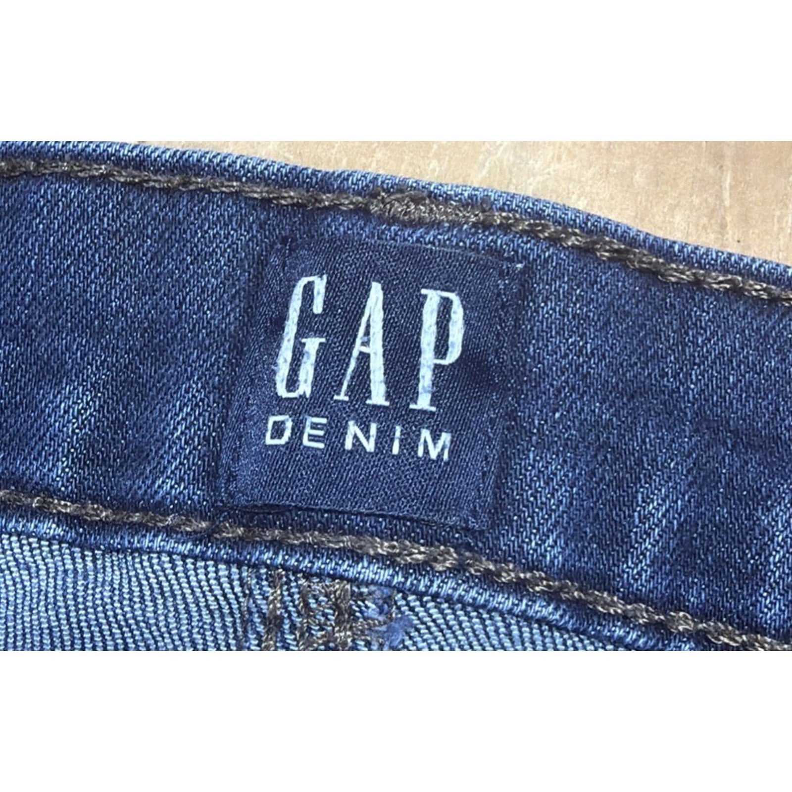 GAP Denim Jeans Womens 31x31 Regular Perfect Boot Dark Wash Stretch Jeans